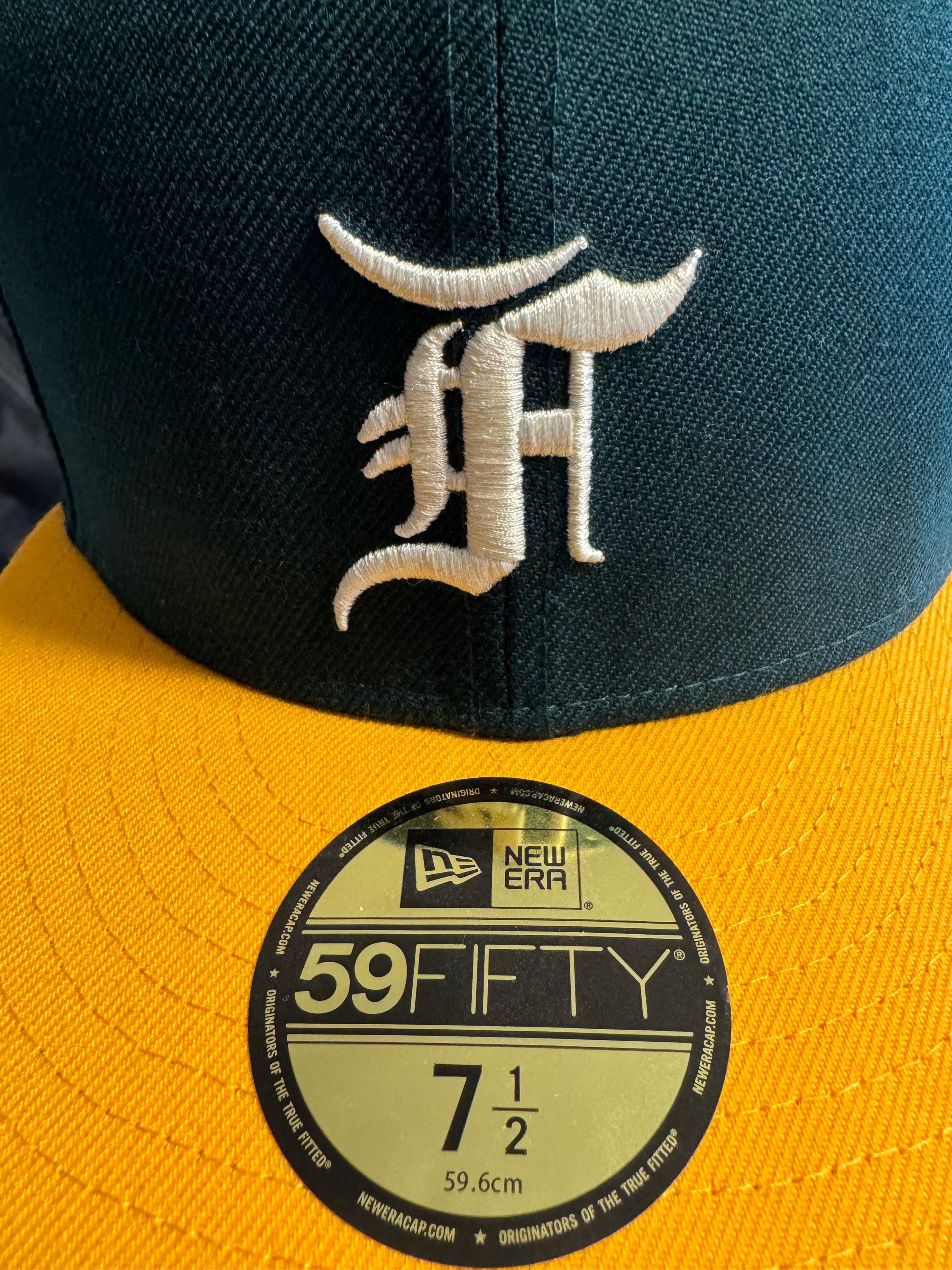 NEW ERA 59Fifty Fear of God Essentials the Classic Collection Oakland Athletics "Dark Green/Yellow"