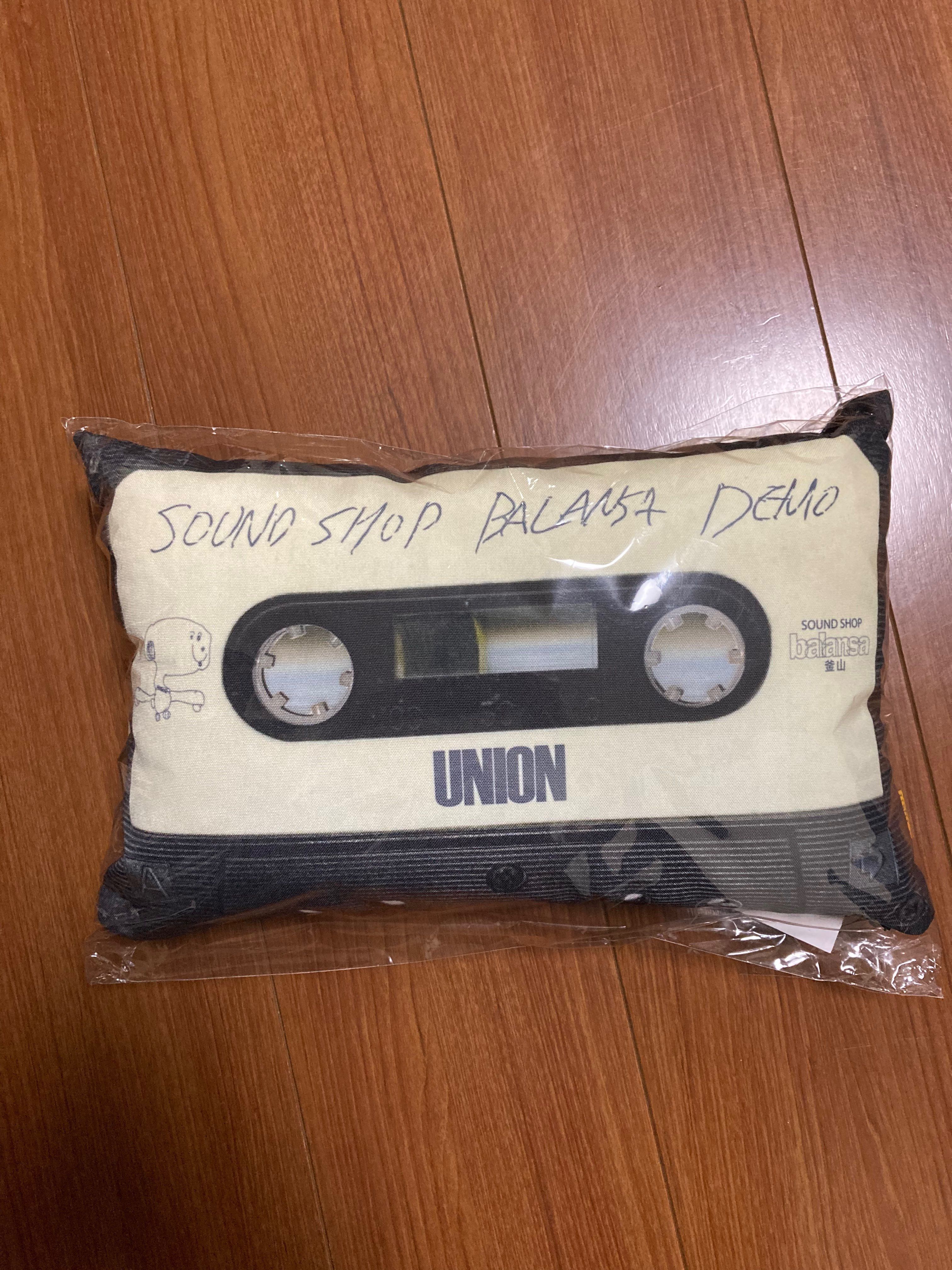 UNION x BALANSA CUSHION "Multi"
