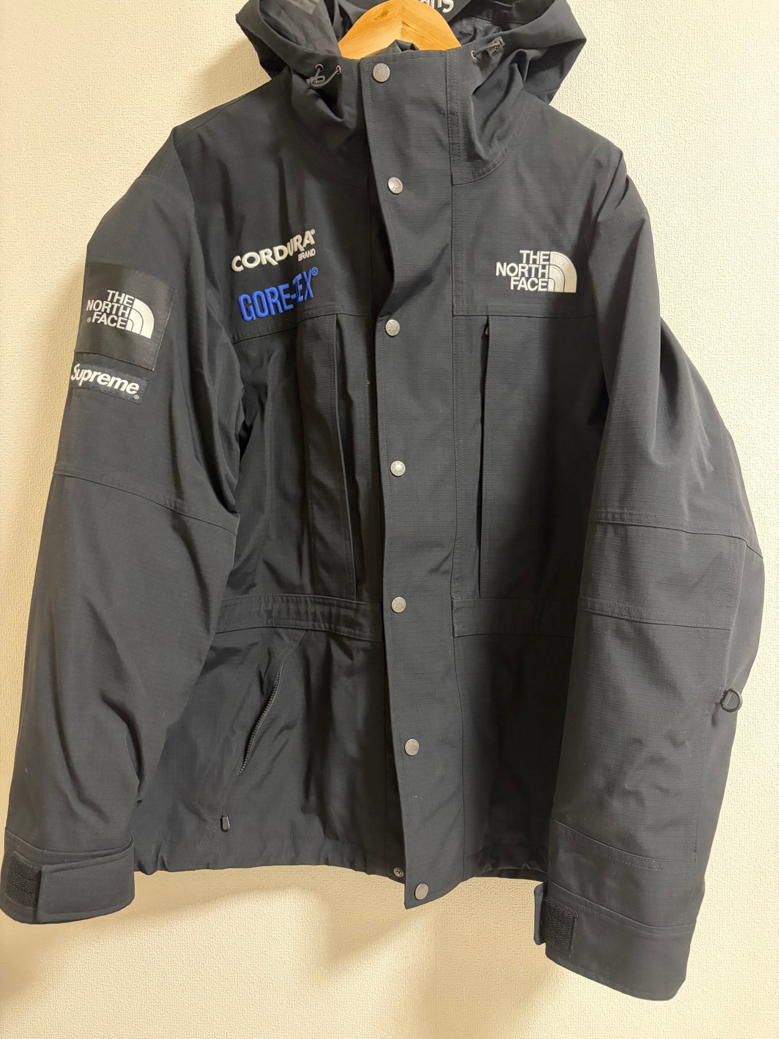 Supreme x The North Face Expedition Jacket "Black"