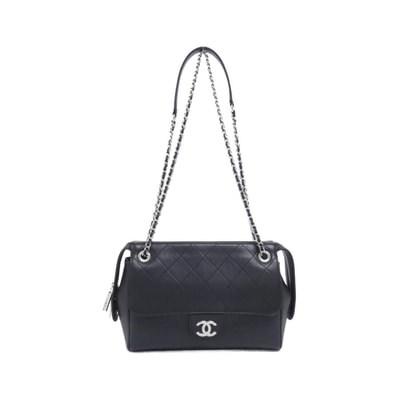 シャネル ショルダーバッグ