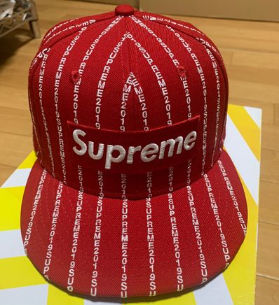Supreme Text Stripe New Era® "Red"