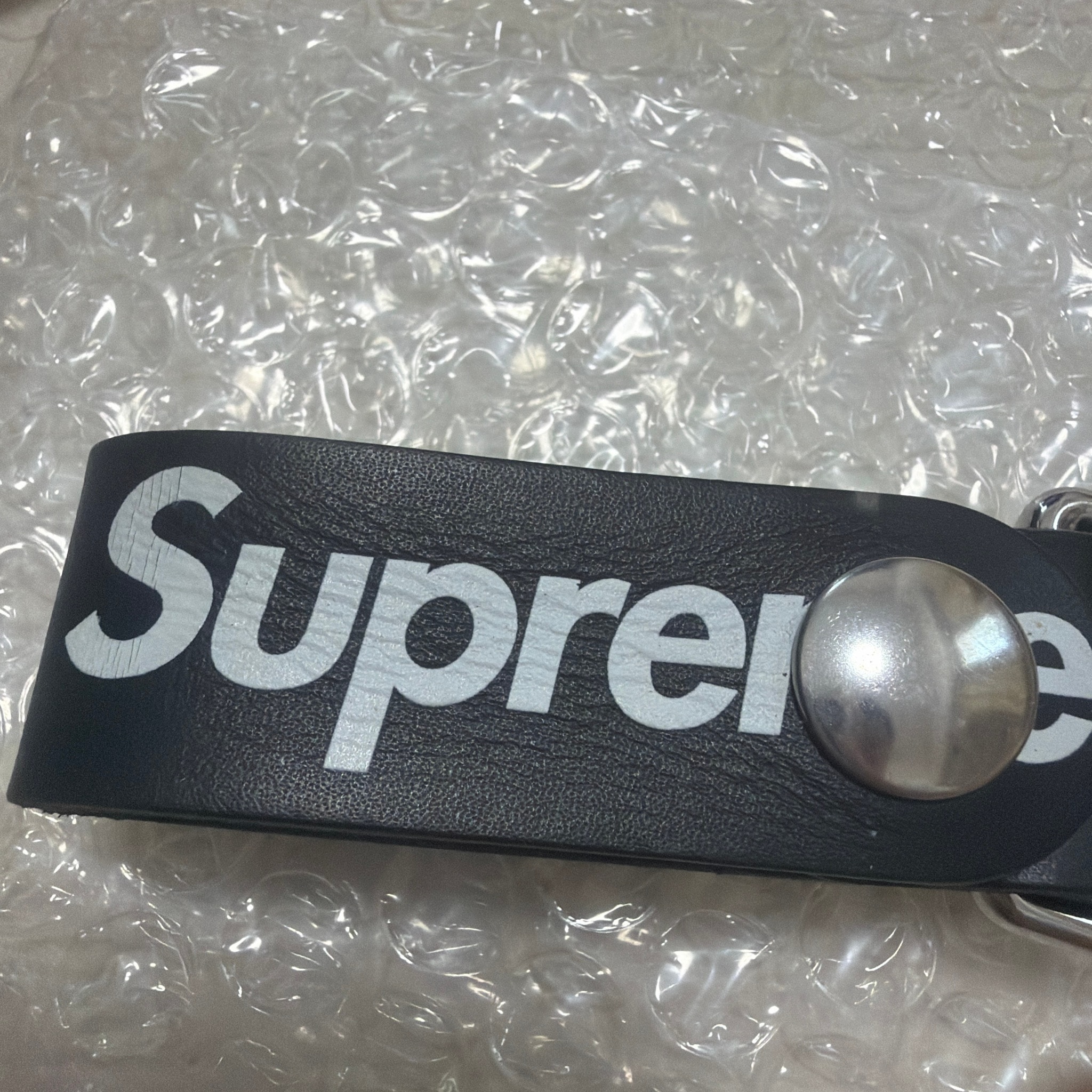Supreme Leather Key Loop "Black"