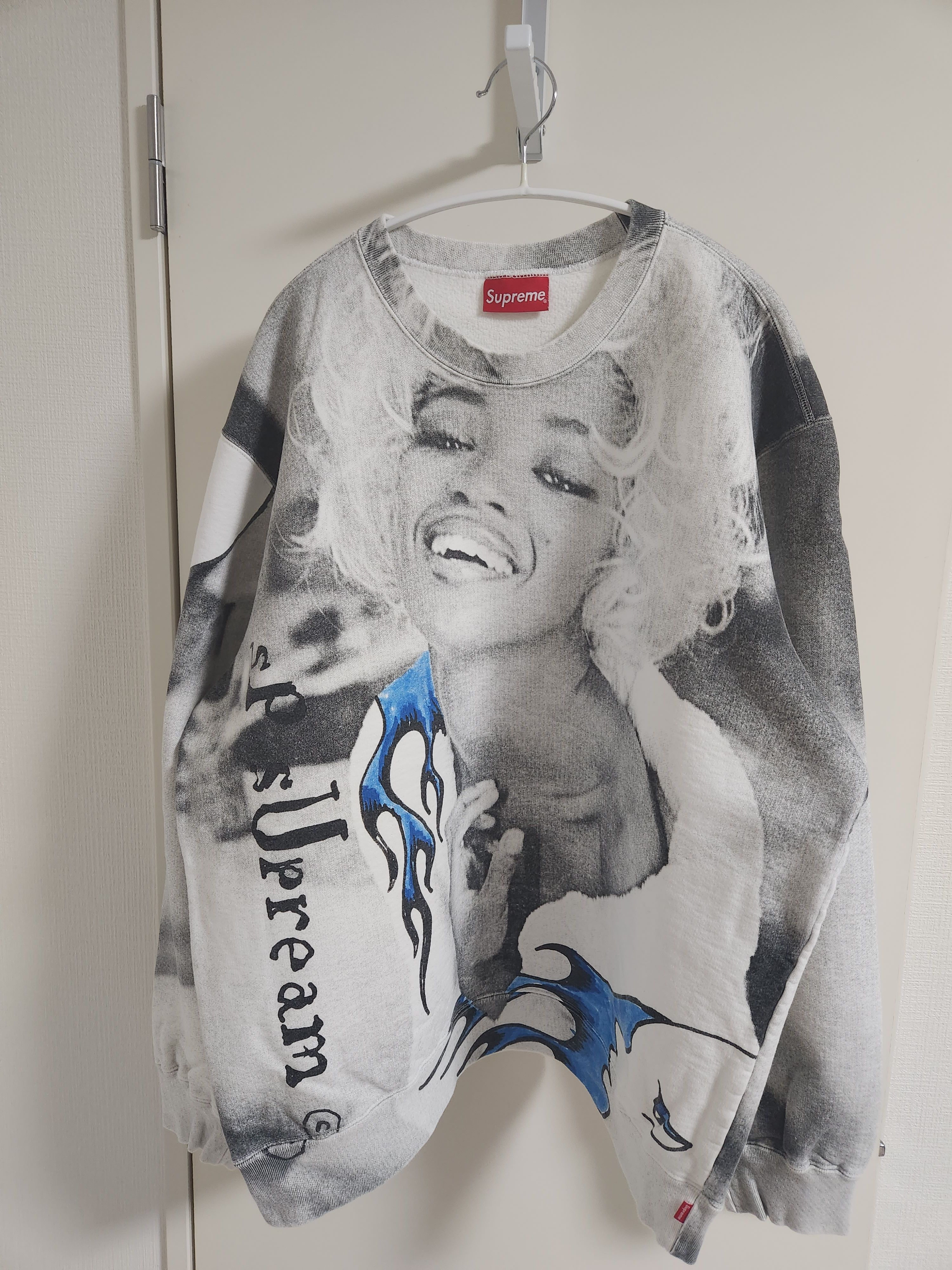 Supreme Naomi Crewneck 