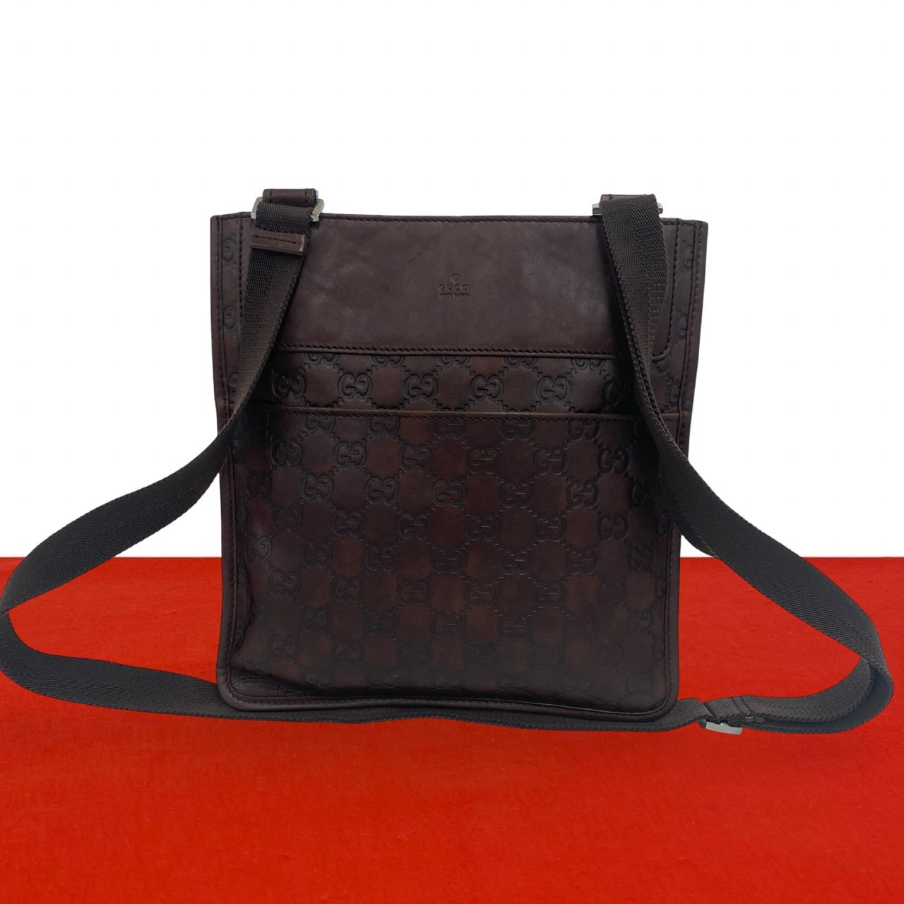 GUCCI グッチ シマ レザー ショルダーバッグ ブラウン
17443