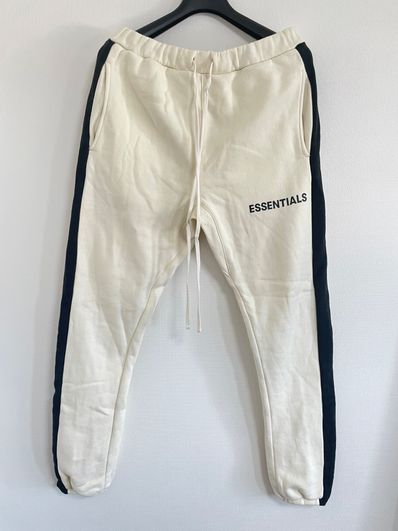 FEAR OF GOD Essentials Side Stripe Sweatpants "Cream"