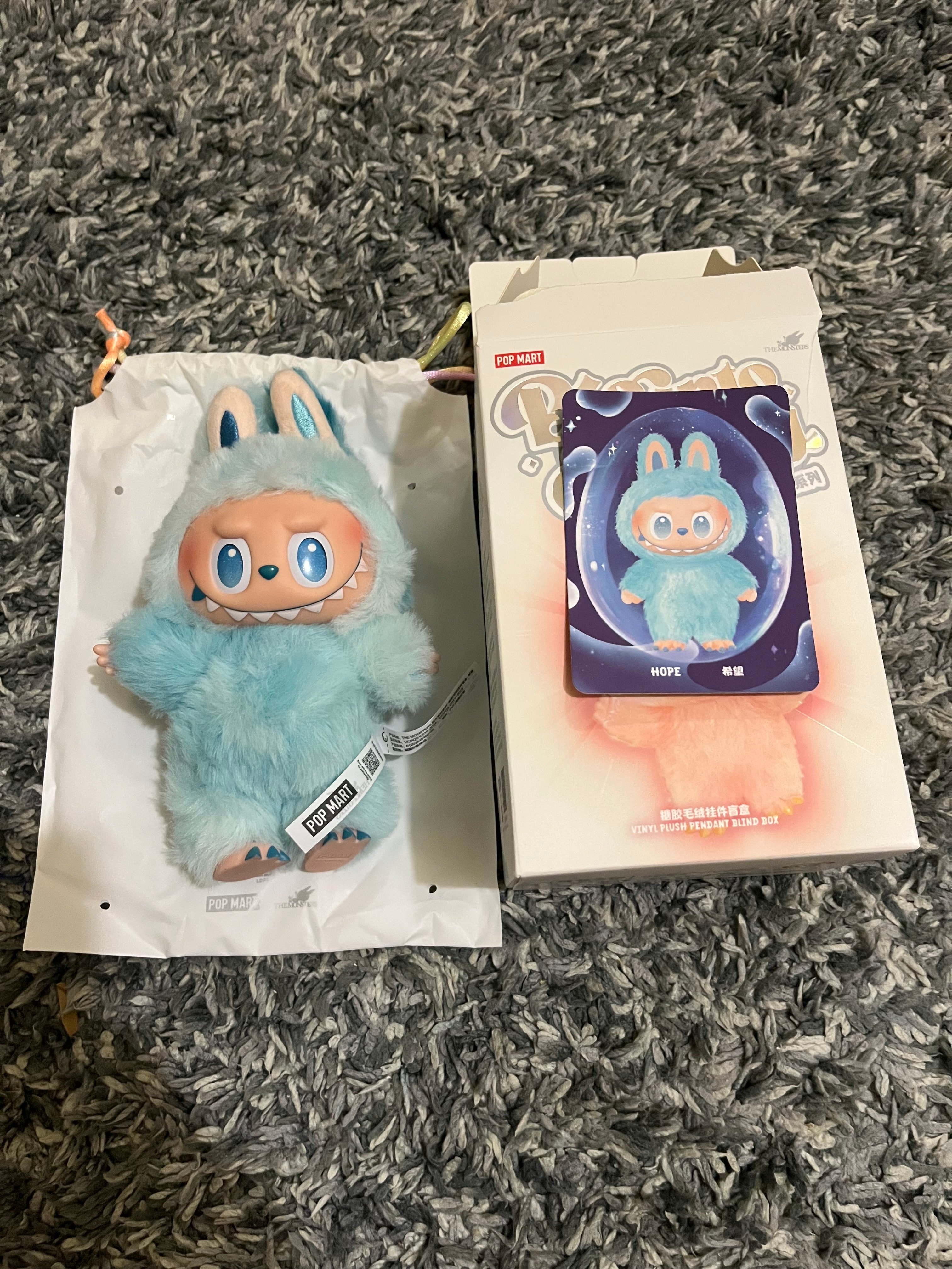 POP MART THE MONSTERS (LABUBU) Big into Energy Series Plush Pendant HOPE