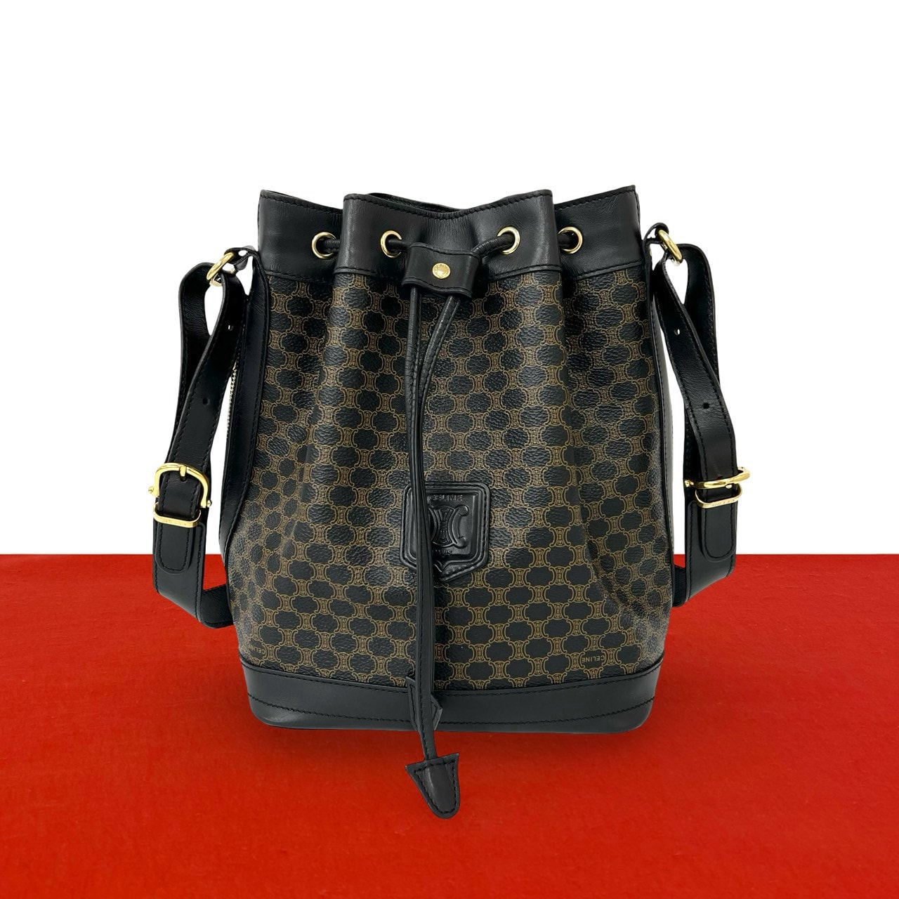 CELINE セリーヌ マカダム ブラゾン 柄 PVC レザー ショルダーバッグ ブラック
02946