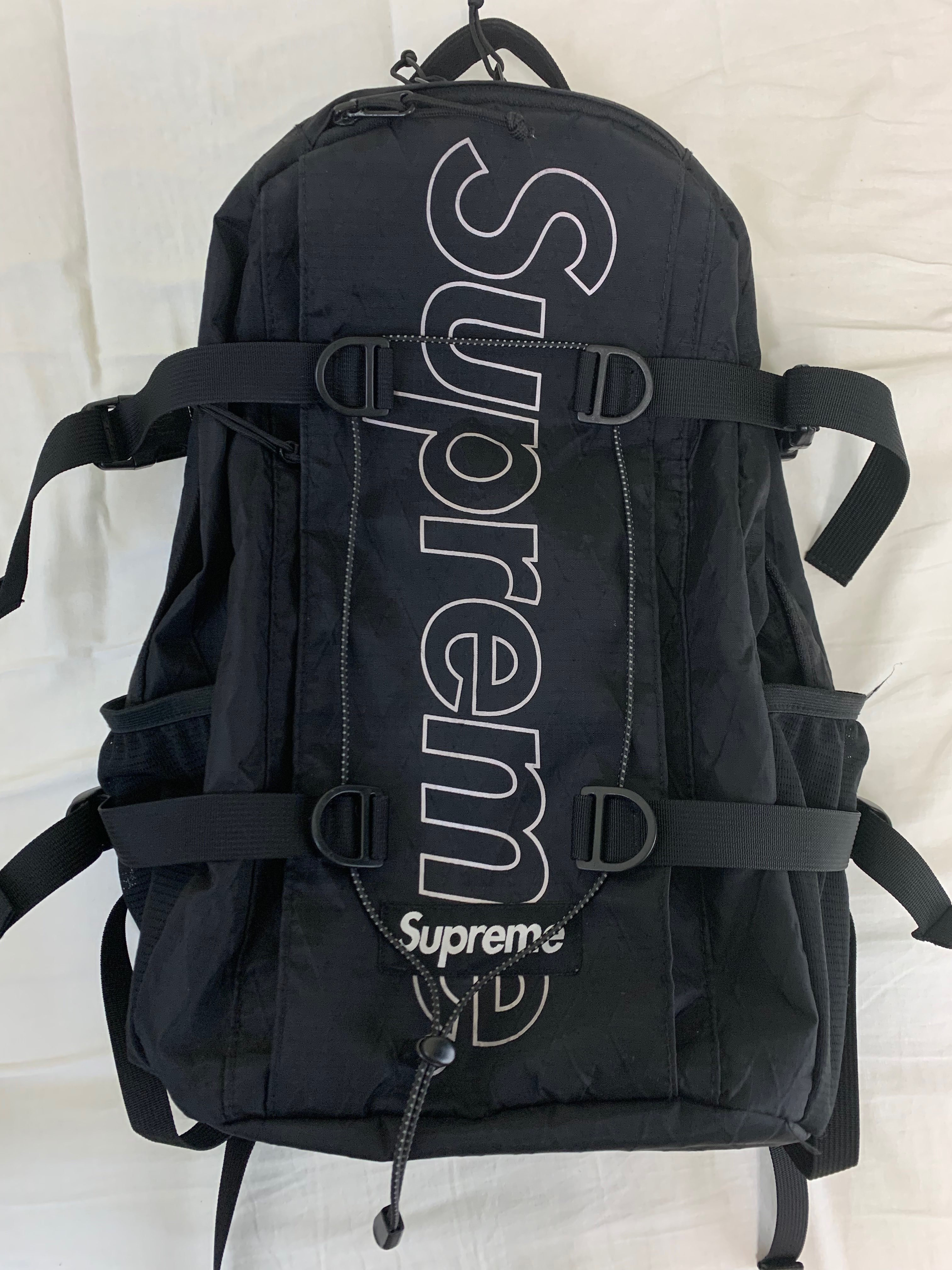 Supreme 18FW Backpack "Black"