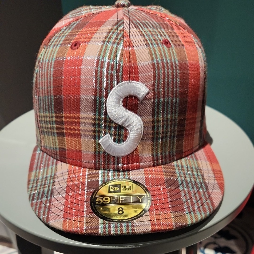 Supreme Metallic Plaid S Logo New Era "Red"