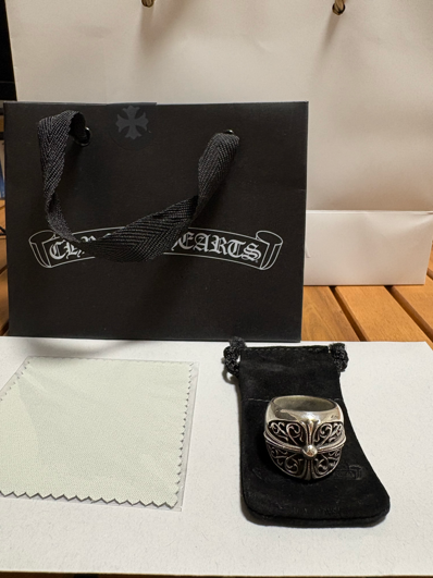 Chrome Hearts Classic Oval Cross Ring "Silver"