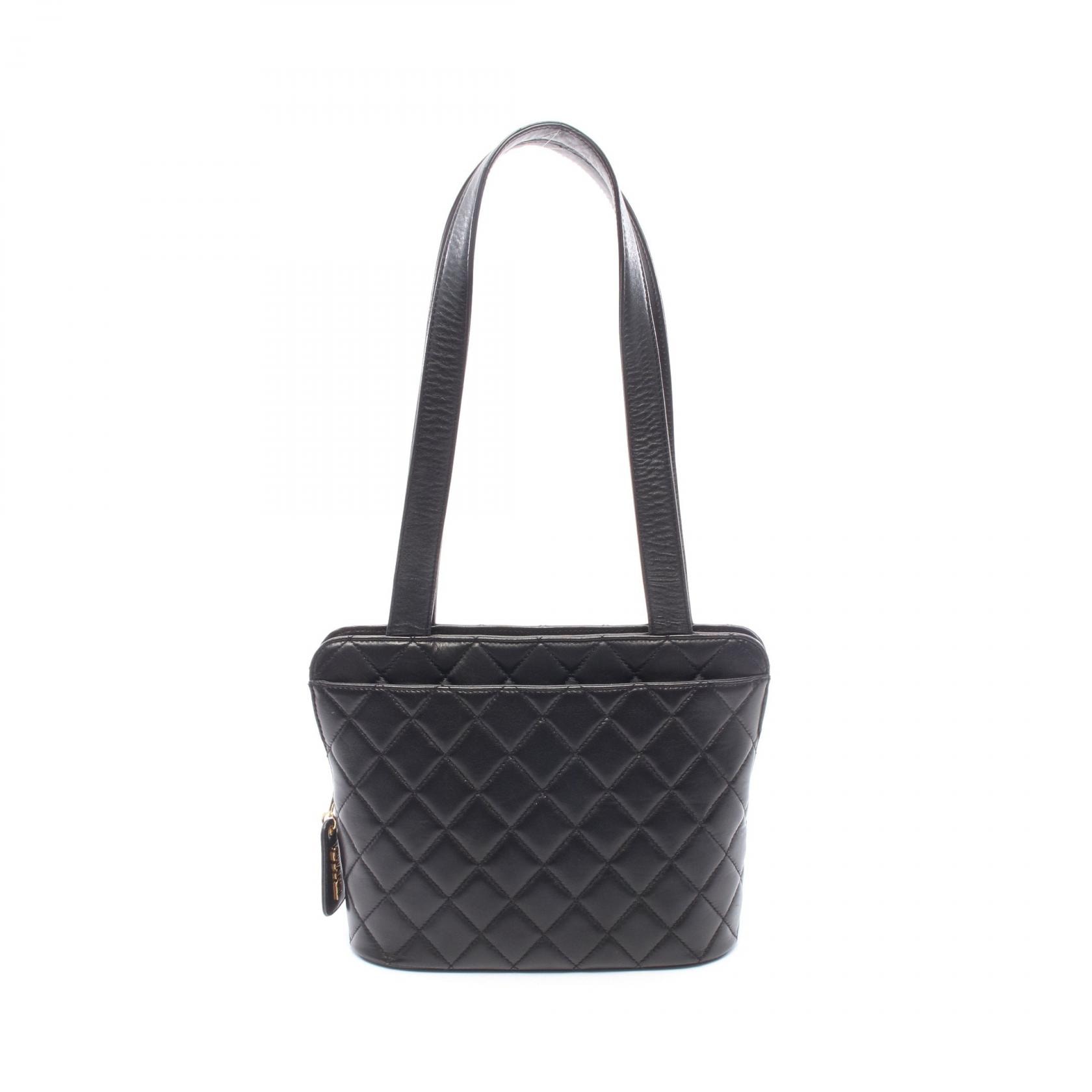 シャネル CHANEL マトラッセ ショルダーバッグ バッグ ラムスキン(羊革) レディース ブラック系 【中古】