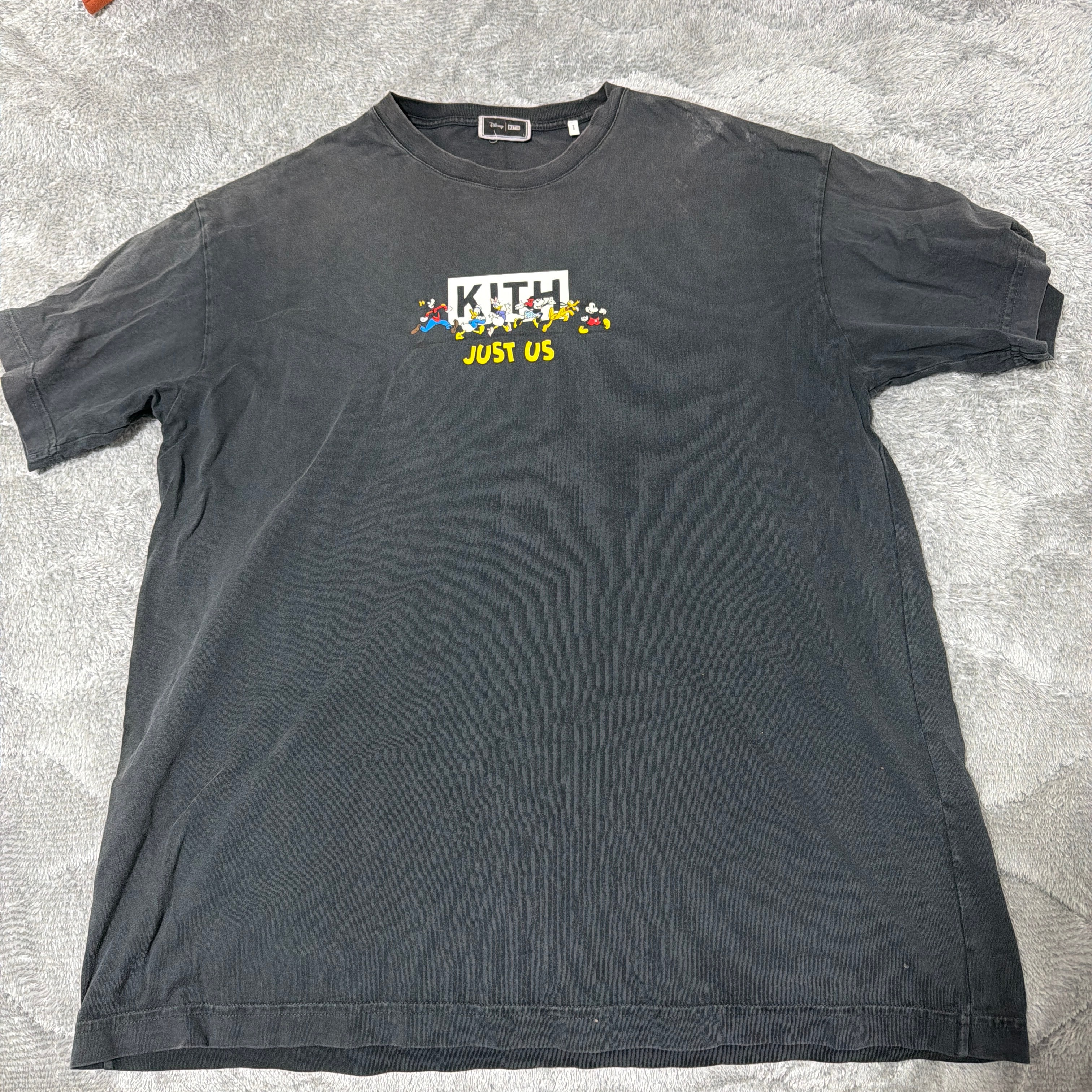 Kith x Disney Mickey & Friends Family Portrait Vintage Tee #1 "Black"
