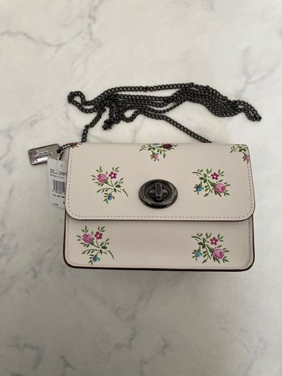 COACH フラワープリントショルダーバッグ