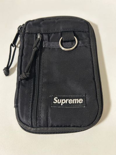 Supreme 19FW Small Zip Pouch Supreme 19FW Small Zip Pouch