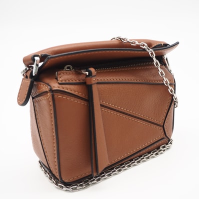 極美品 LOEWE ロエベ カーフスキン PUZZLE EDGE MINI タン A510P88X26 ショルダーバッグ ブラウン カーフレザー レディース