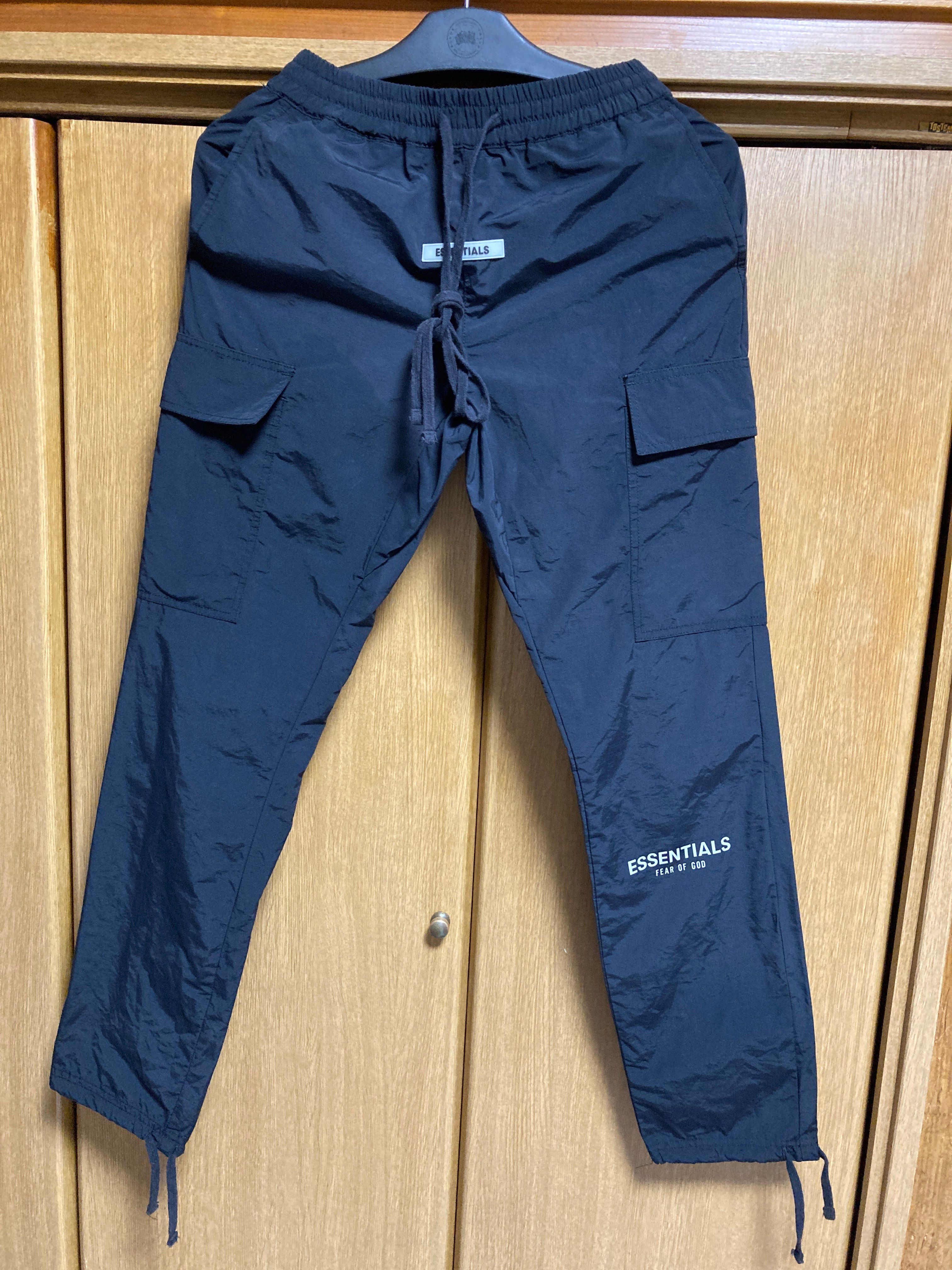 FEAR OF GOD ESSENTIALS Nylon Cargo Pants "Black"