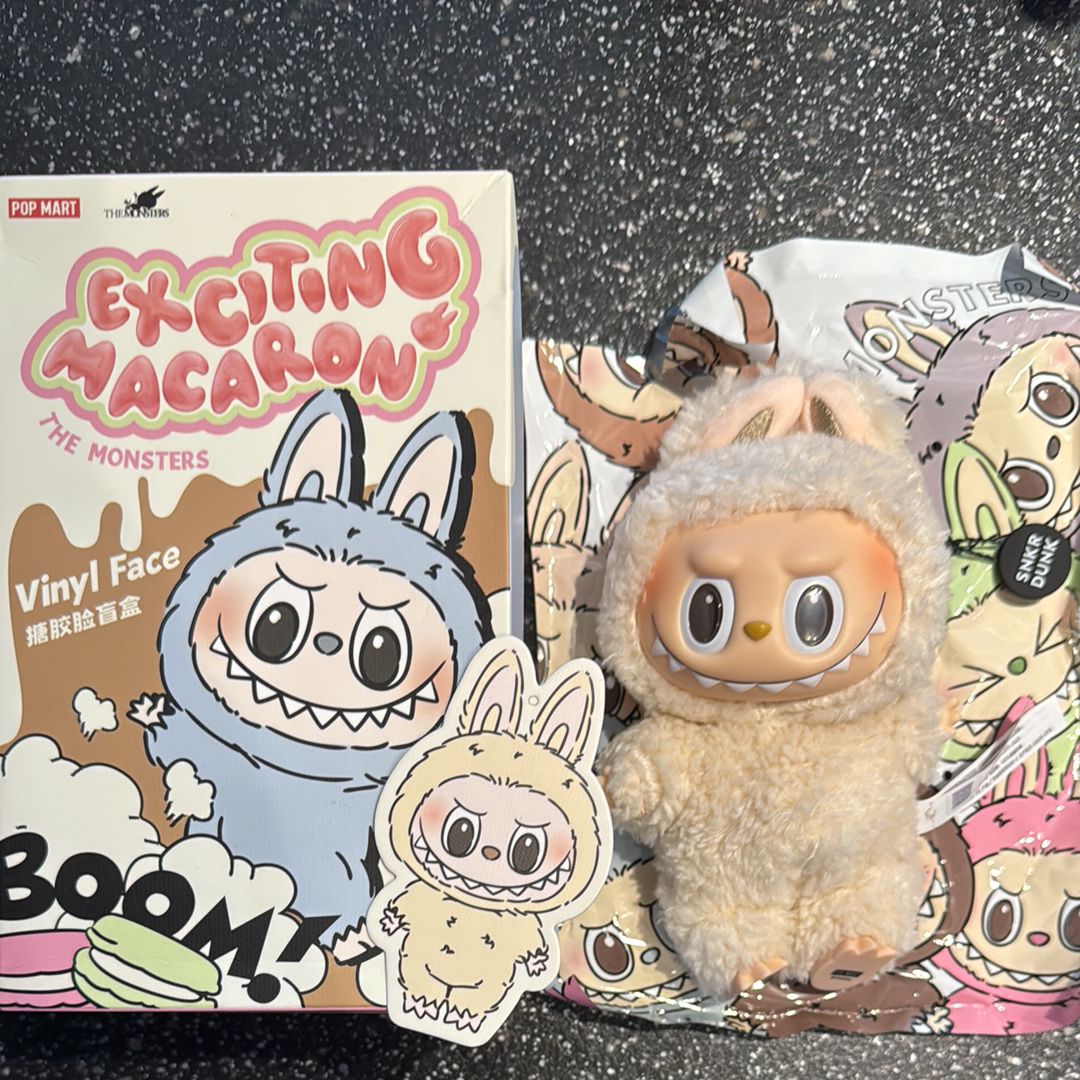 POP MART THE MONSTERS (LABUBU) Exciting Macaron Plush Series SOYMILK
