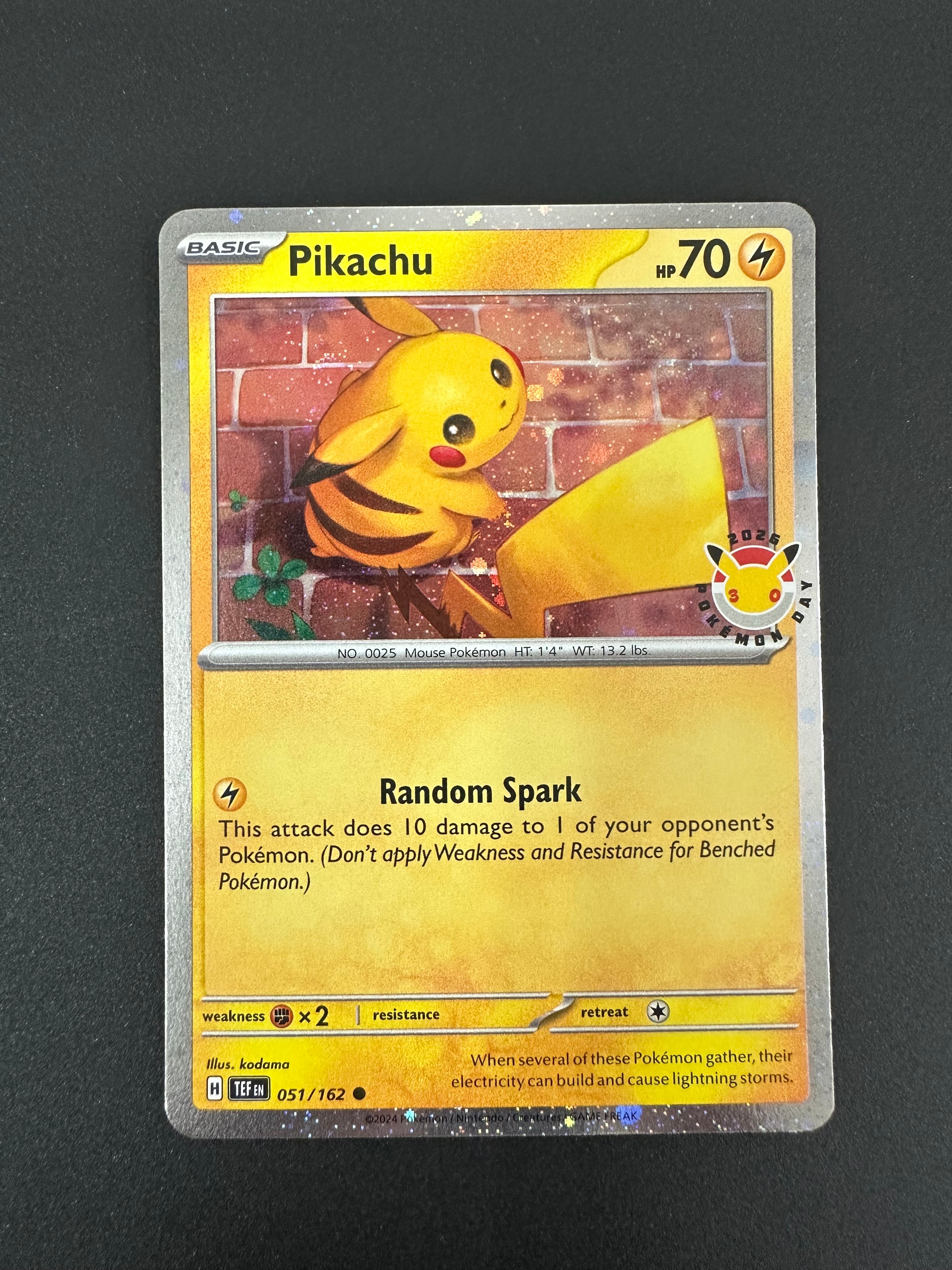 ピカチュウ C [TEF EN 051/162]【英語版】(メガエボリューション「ポケモンデイ 2026 コレクション」)