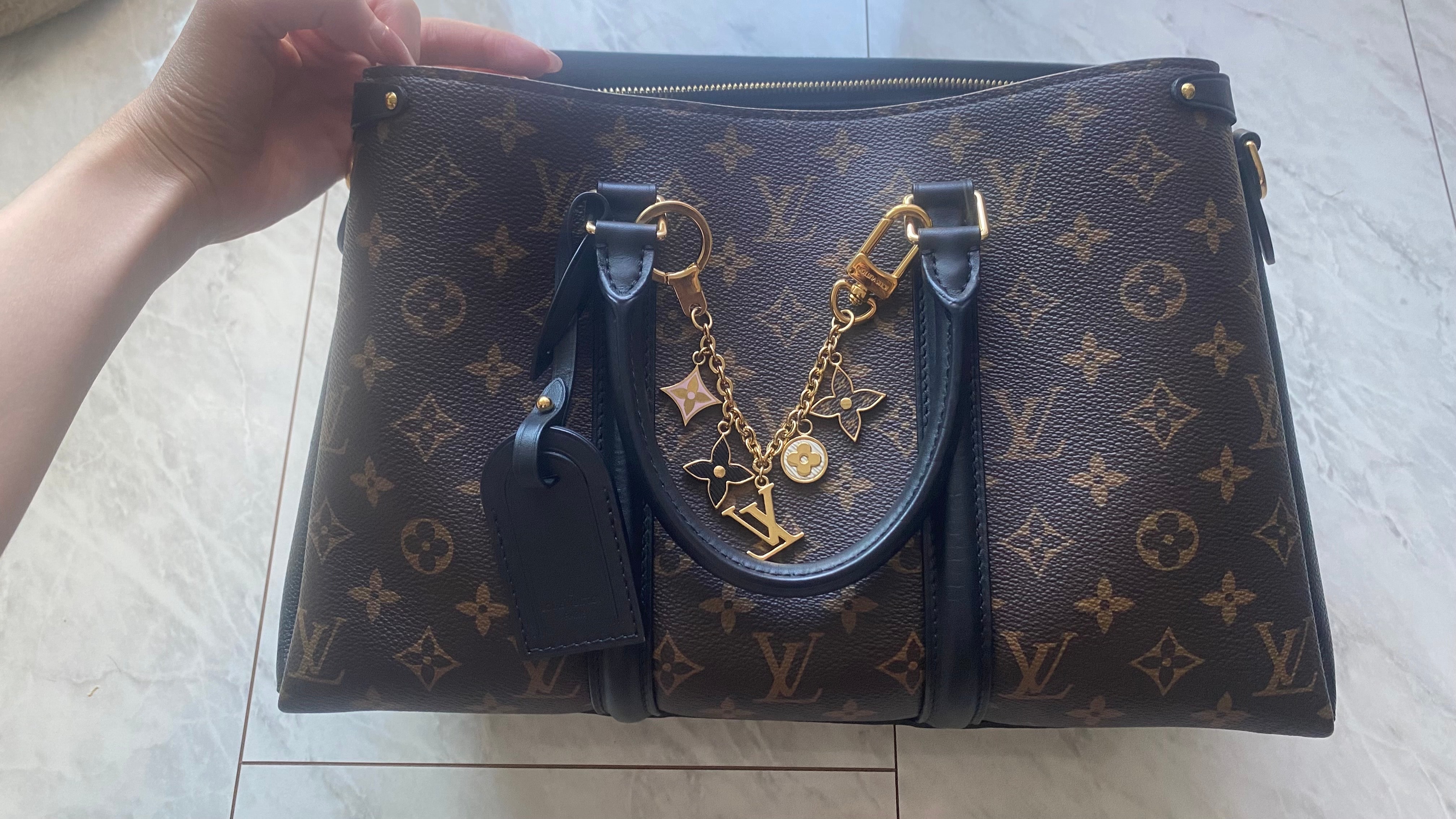 Louis Vuitton Soufflot NV MM Monogram