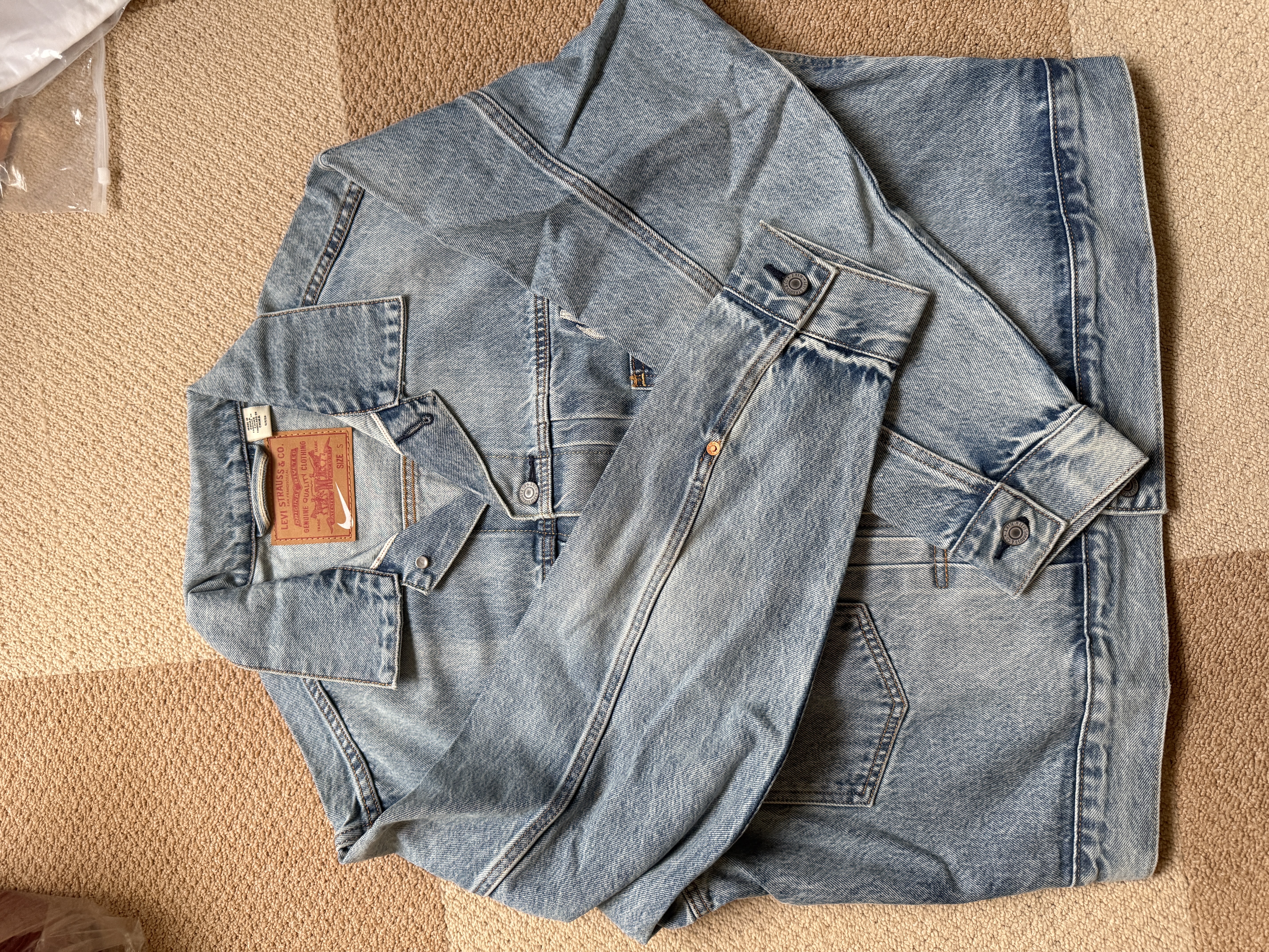 LEVI'S x Nike Denim Trucker Jacket "Light Indigo" 002TM-0000