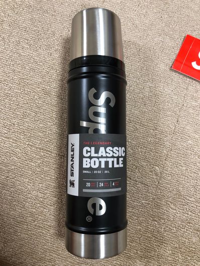 Supreme x Stanley 20 oz. Vacuum Insulated Bottle Supreme x Stanley 20 oz. Vacuum Insulated Bottle