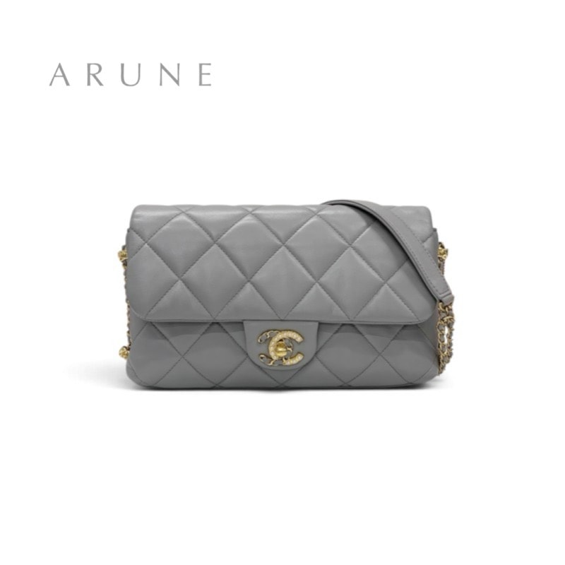 シャネル CHANEL バッグ ショルダーバッグ グレー ゴールド マトラッセ ココマーク パール ターンロック チェーン