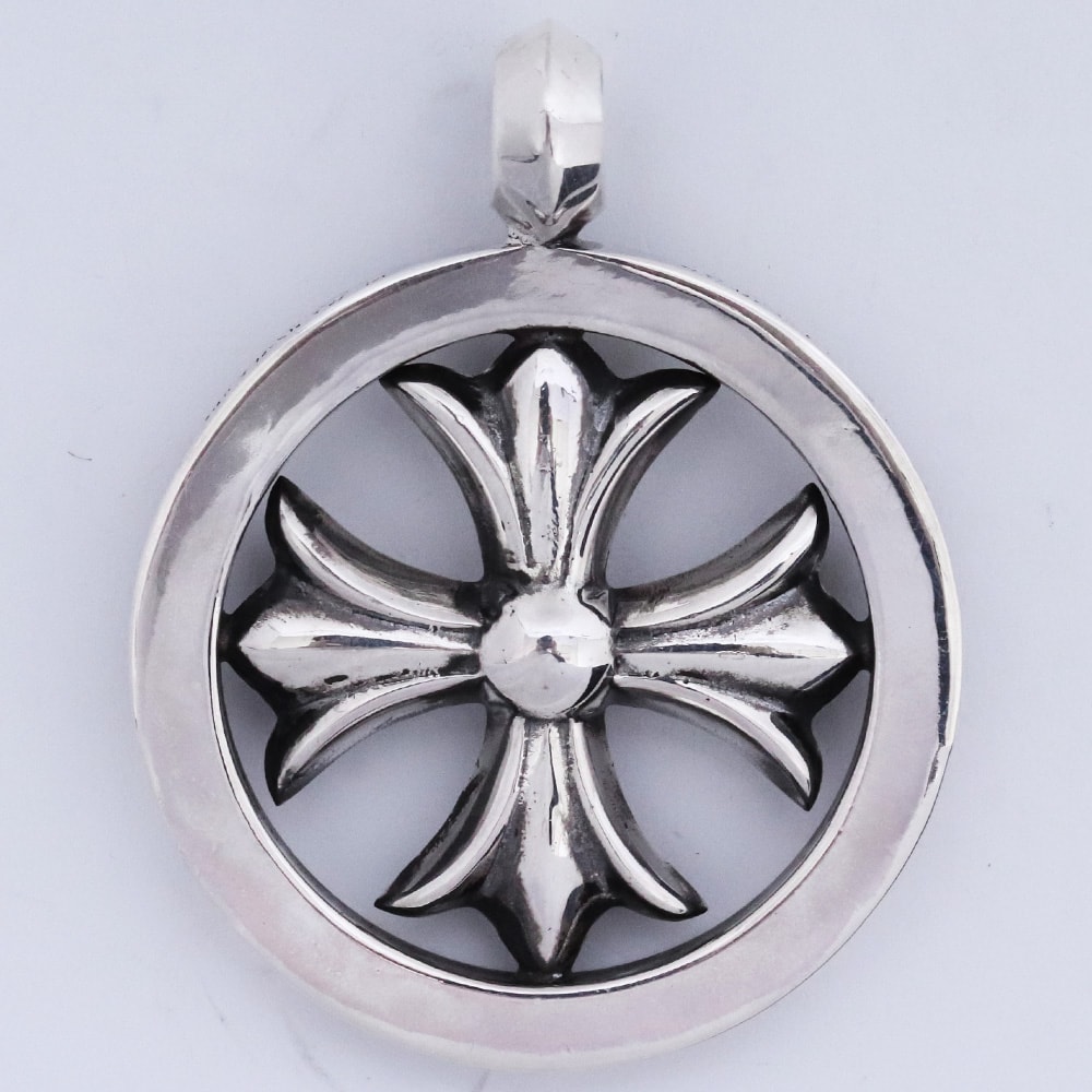 Chrome Hearts Ch Plus Medallion Pendant "Silver"