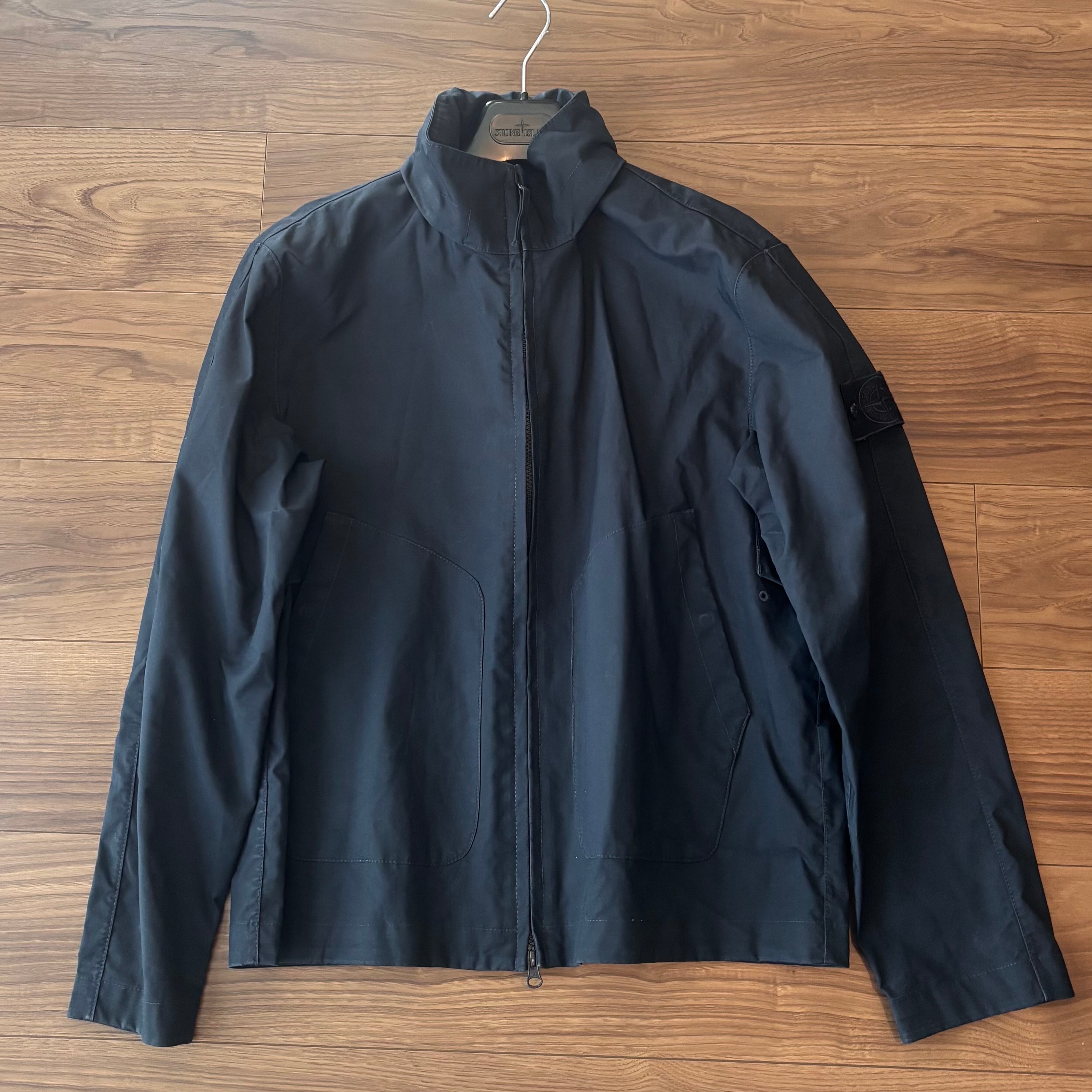 Stone Island 422F1 Ghost Piece Mac Supima 2L Jacket - 22SS "Black"