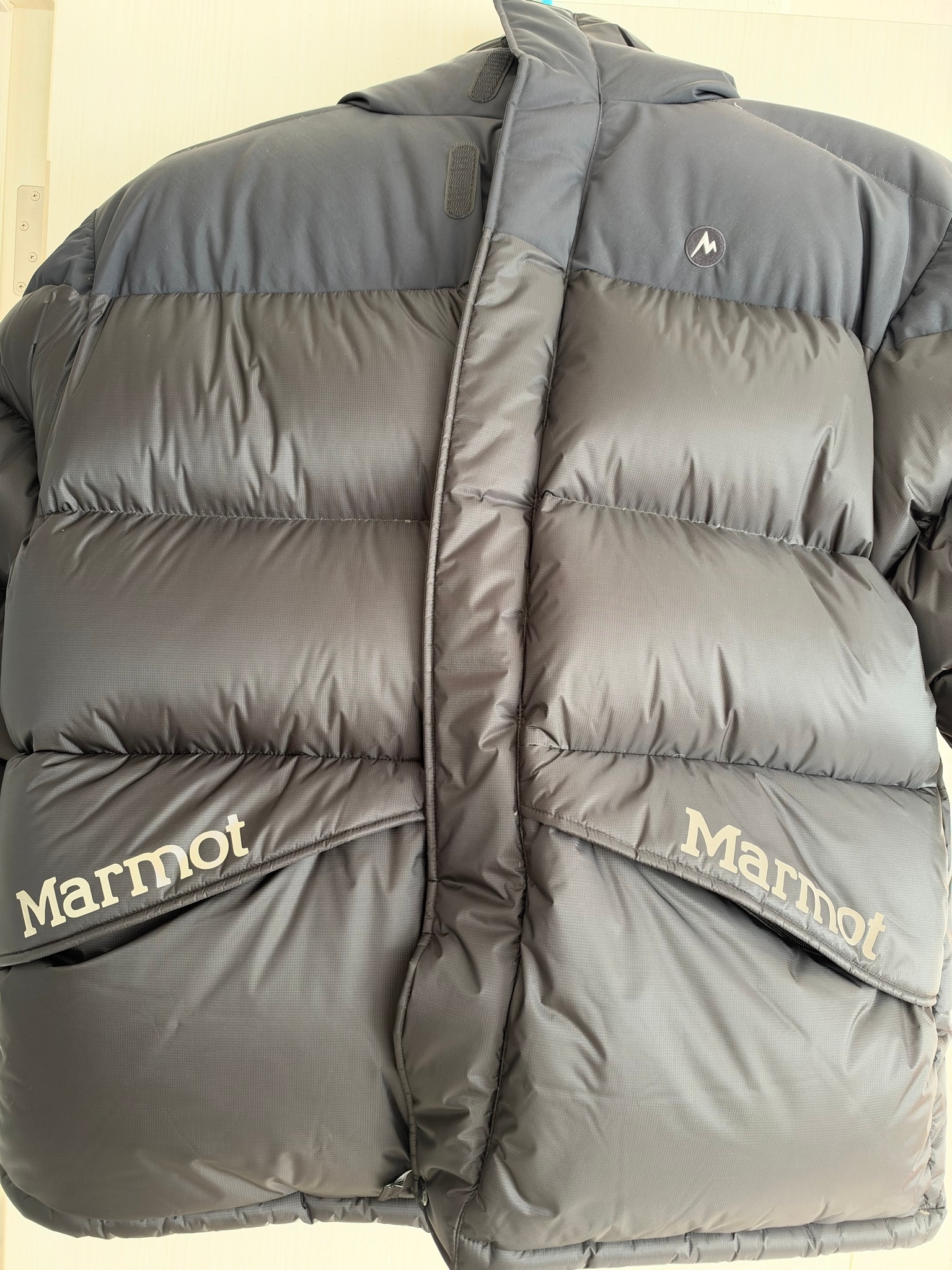 Supreme x Marmot 800-Fill Down Parka "Black"