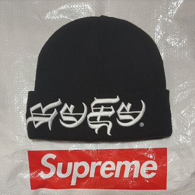 Supreme New Era Blackletter Beanie "Black"