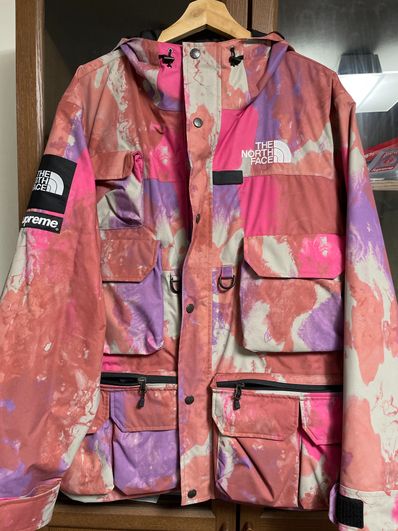 Supreme x The North Face Cargo Jacket "Pink"