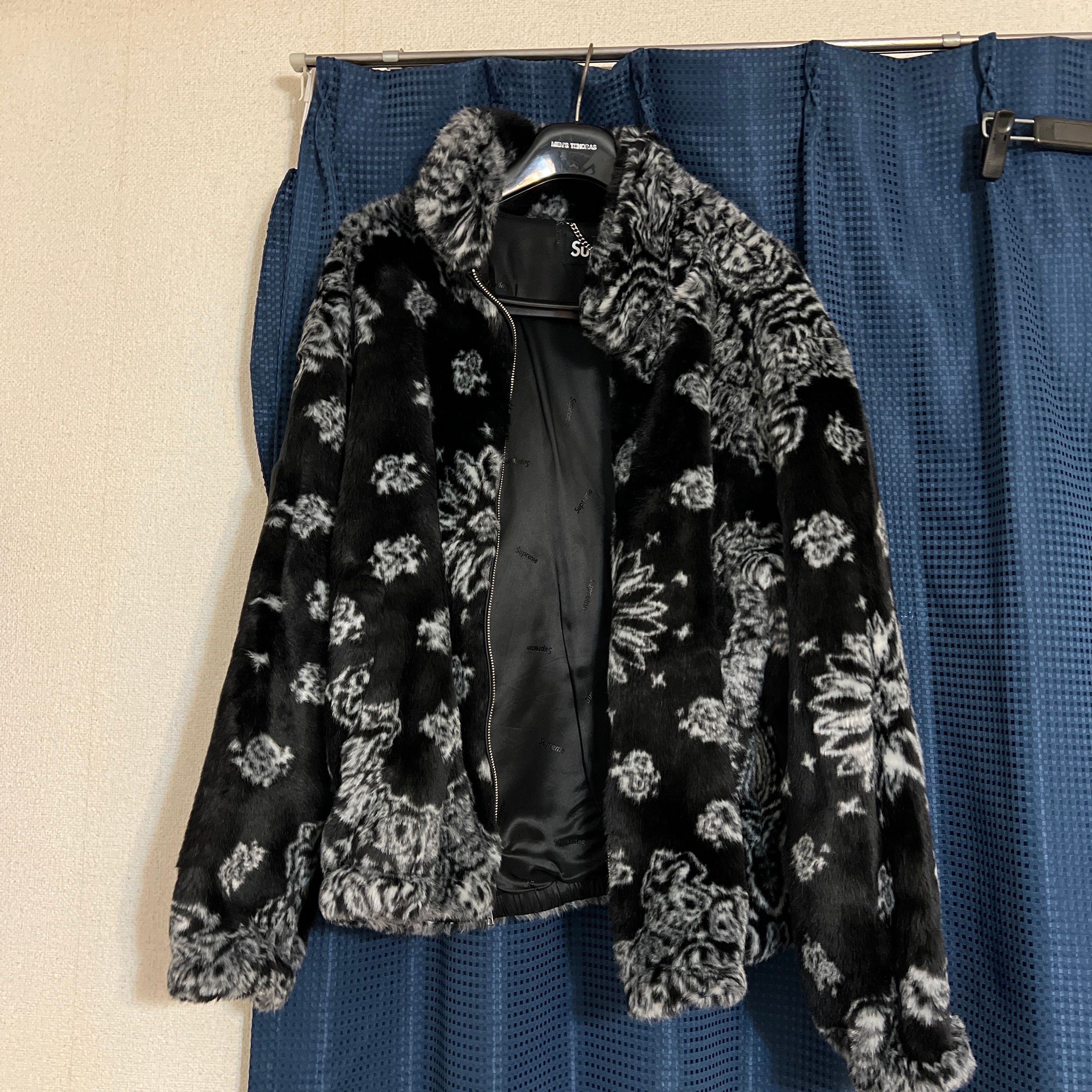 Supreme Bandana Faux Fur Bomber Jacket "Black"