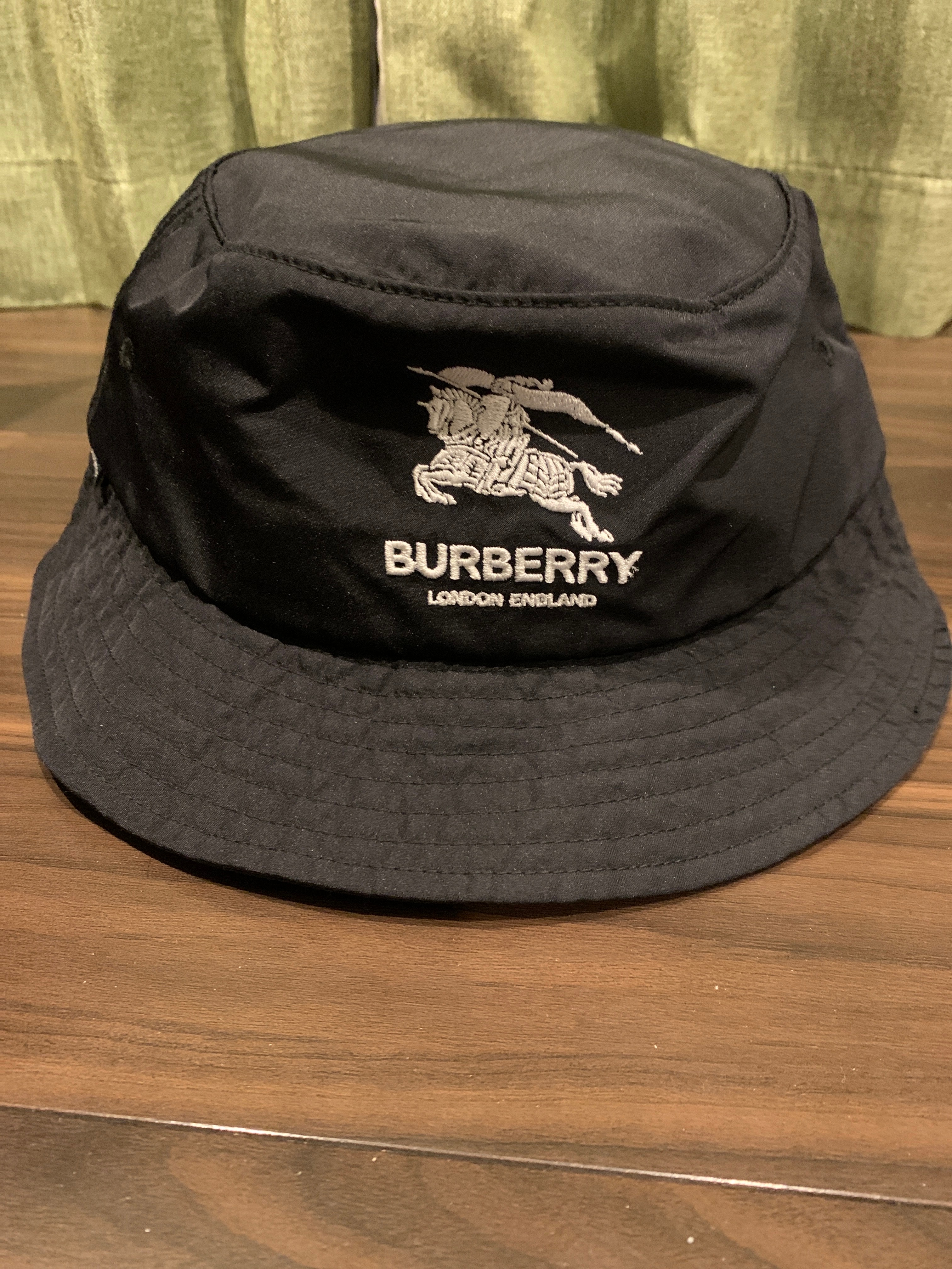 Supreme / Burberry Crusher "Black"