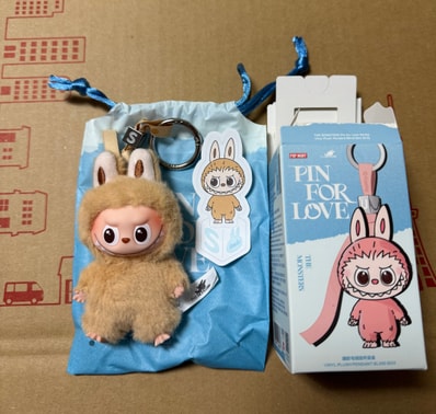 POP MART THE MONSTERS (LABUBU) Pin for Love Series-Vinyl Plush Pendant (N-Z) S