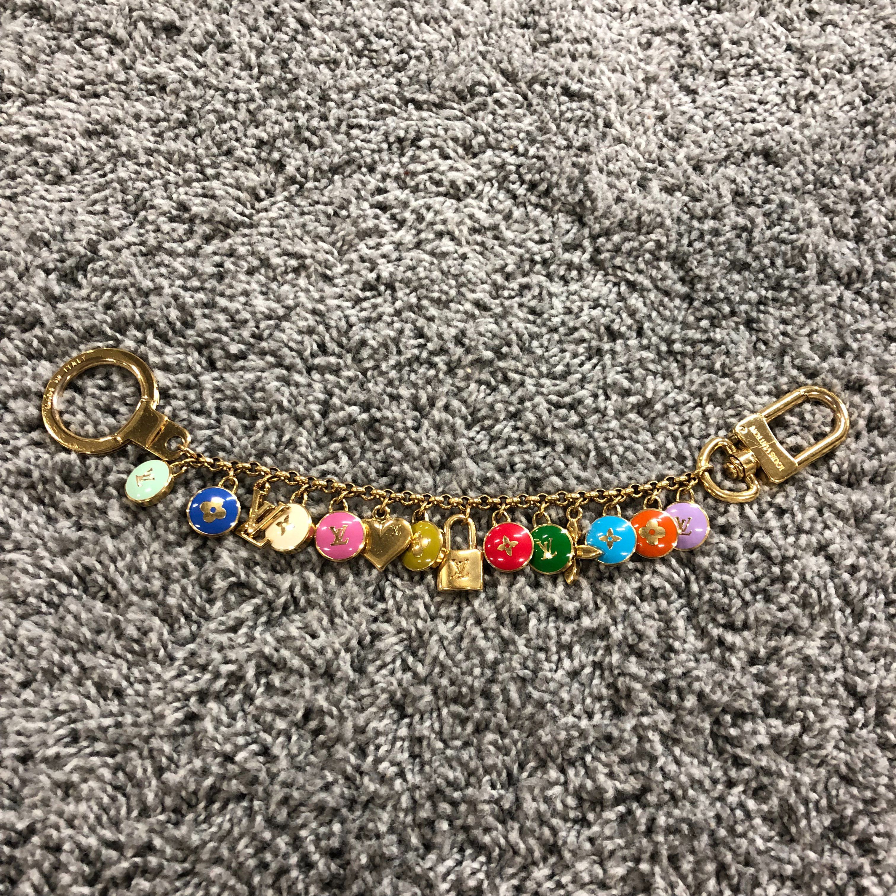 Louis Vuitton Porte Cles Chenne Pastille