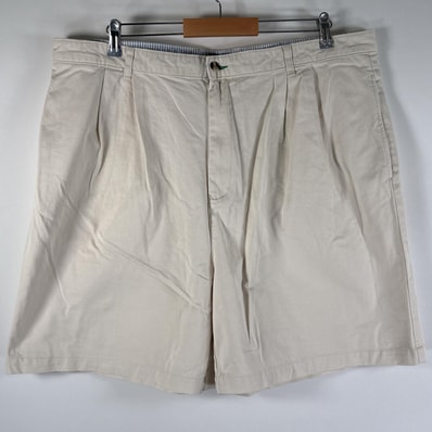 古着 トミーヒルフィガー TOMMY HILFIGER ショートパンツ チノショーツ ワンポイントロゴ 大きいサイズ ハーフパンツ w42 ホワイト系 メンズ