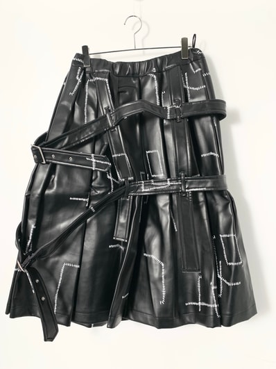 BLACK COMME des GARCONS Stitch Detail Printed Skirt "Black"