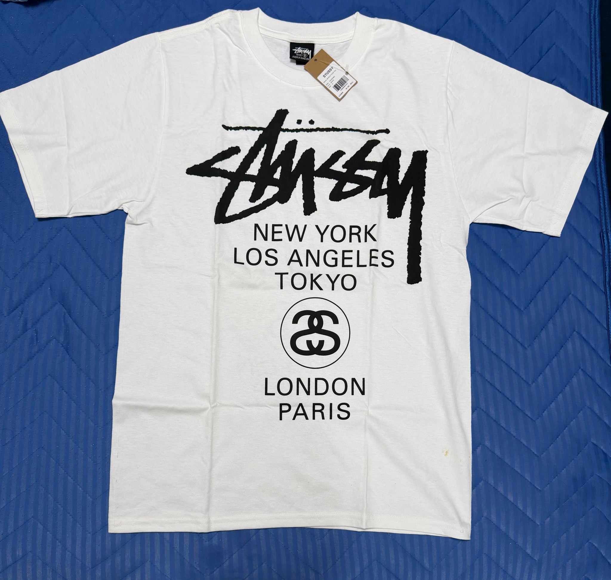 Stussy World Tour Tee "White" (2025/2026) 3903962