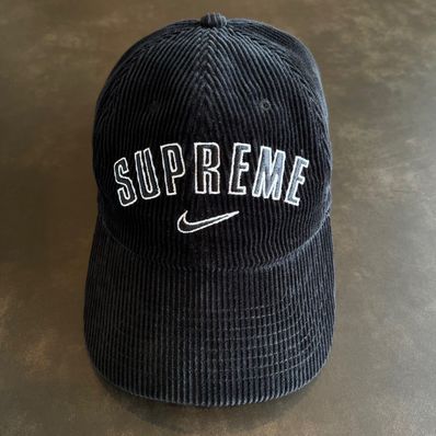 Supreme / Nike Arc Corduroy 6-Panel "Black"