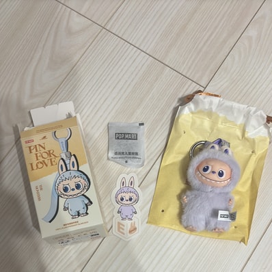 POP MART THE MONSTERS (LABUBU) Pin for Love Series-Vinyl Plush Pendant (A-M) E