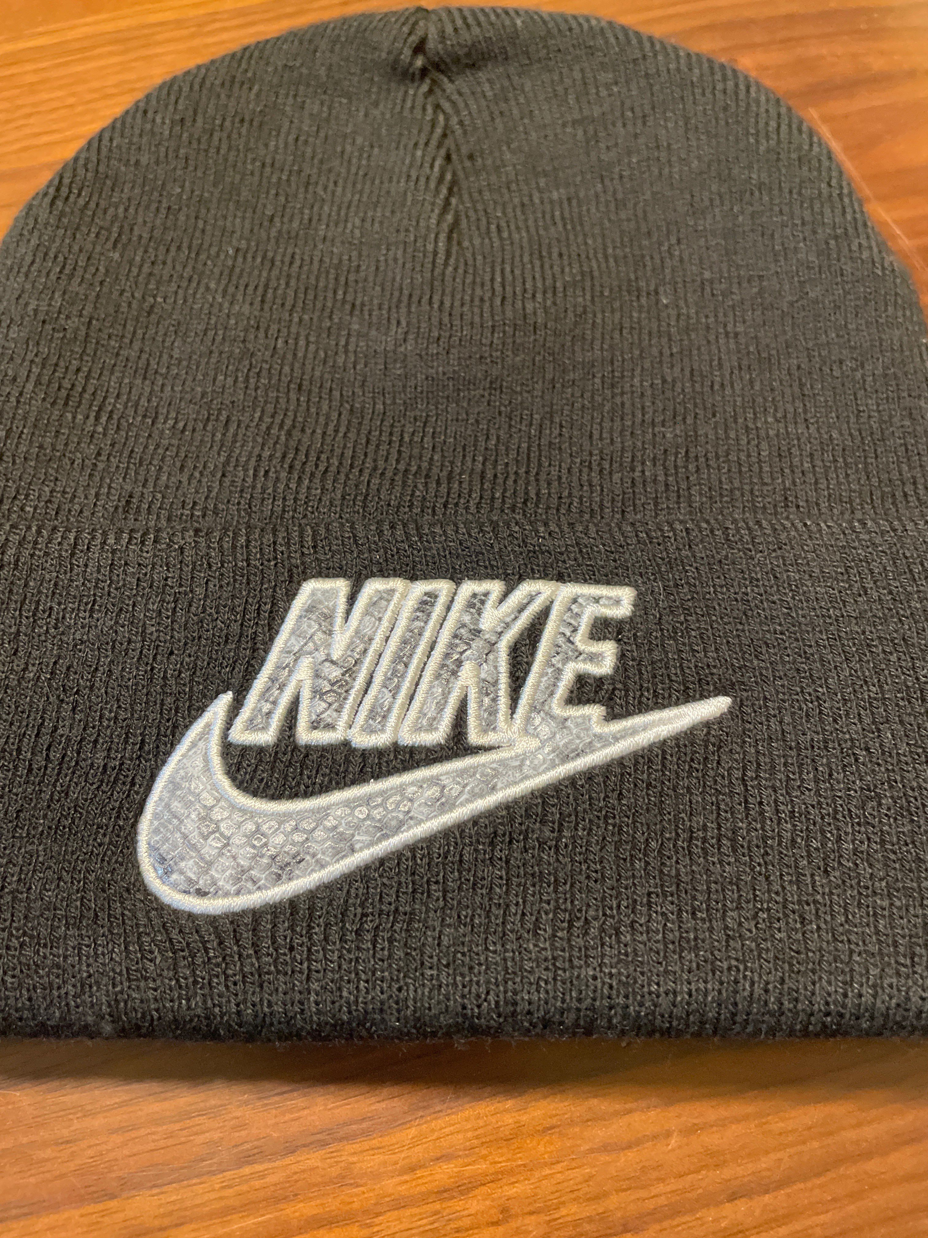 Supreme / Nike® Snakeskin Beanie "Black"
