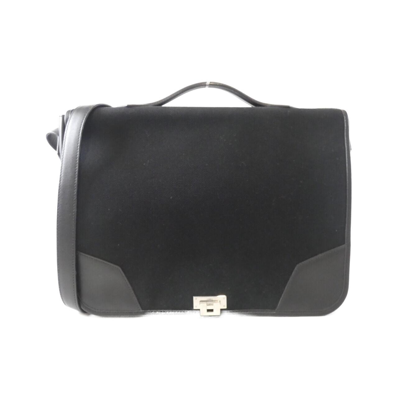 エルメス ポルト・ドキュマン・ヴィクトリア2 ショルダーバッグ