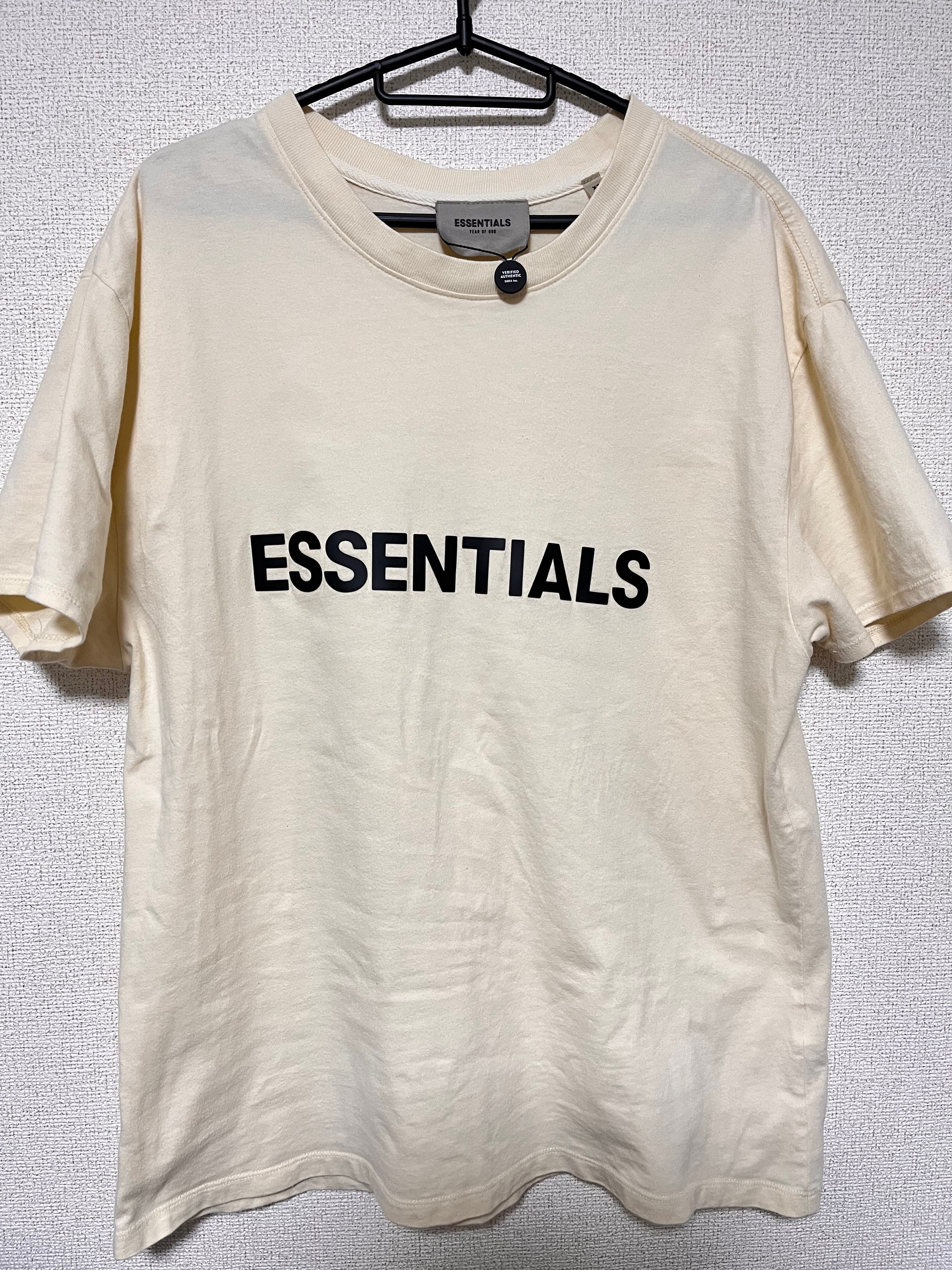 FEAR OF GOD ESSENTIALS 3D Silicon Applique Boxy T-Shirt "Buttercream"