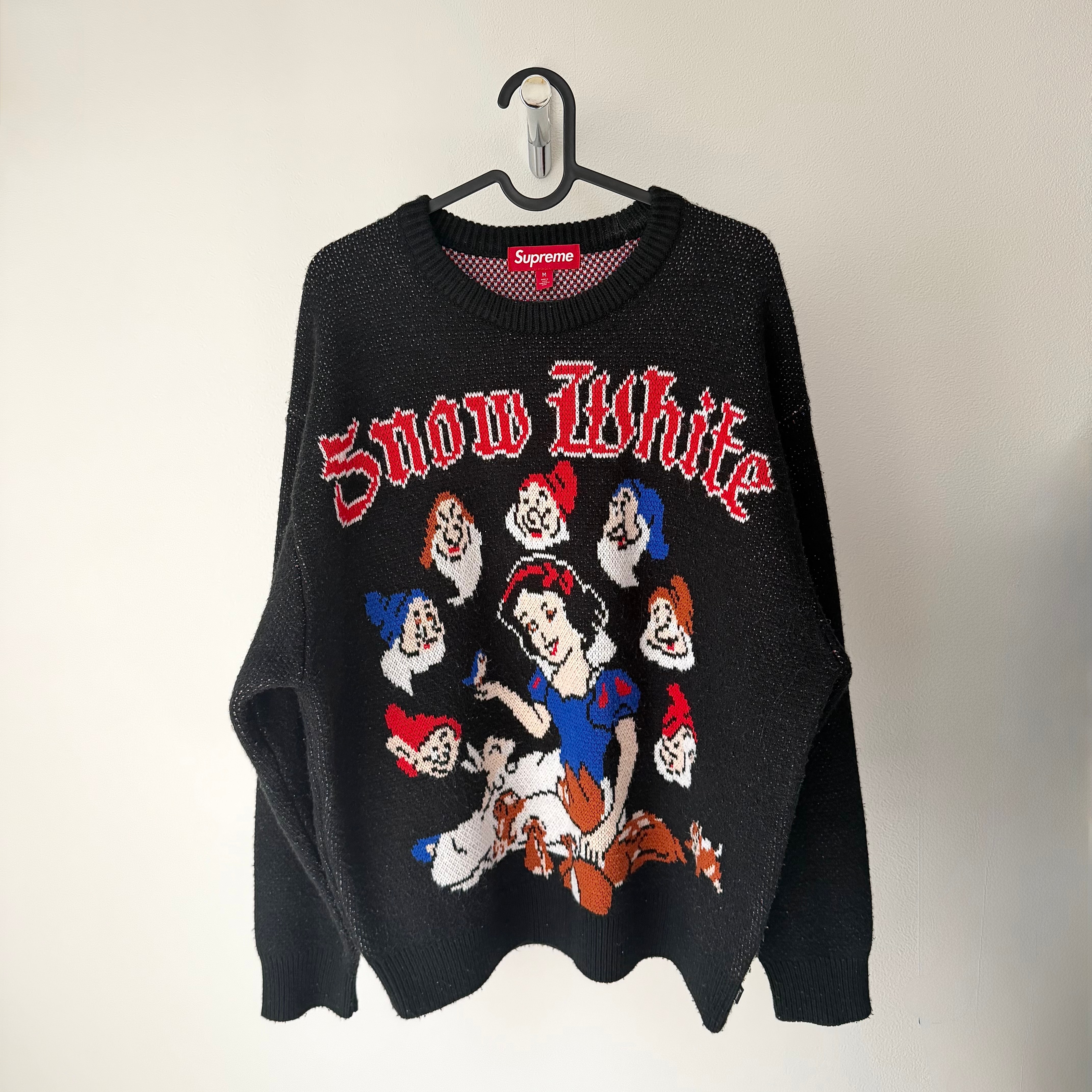 Supreme Snow White Sweater "Black"