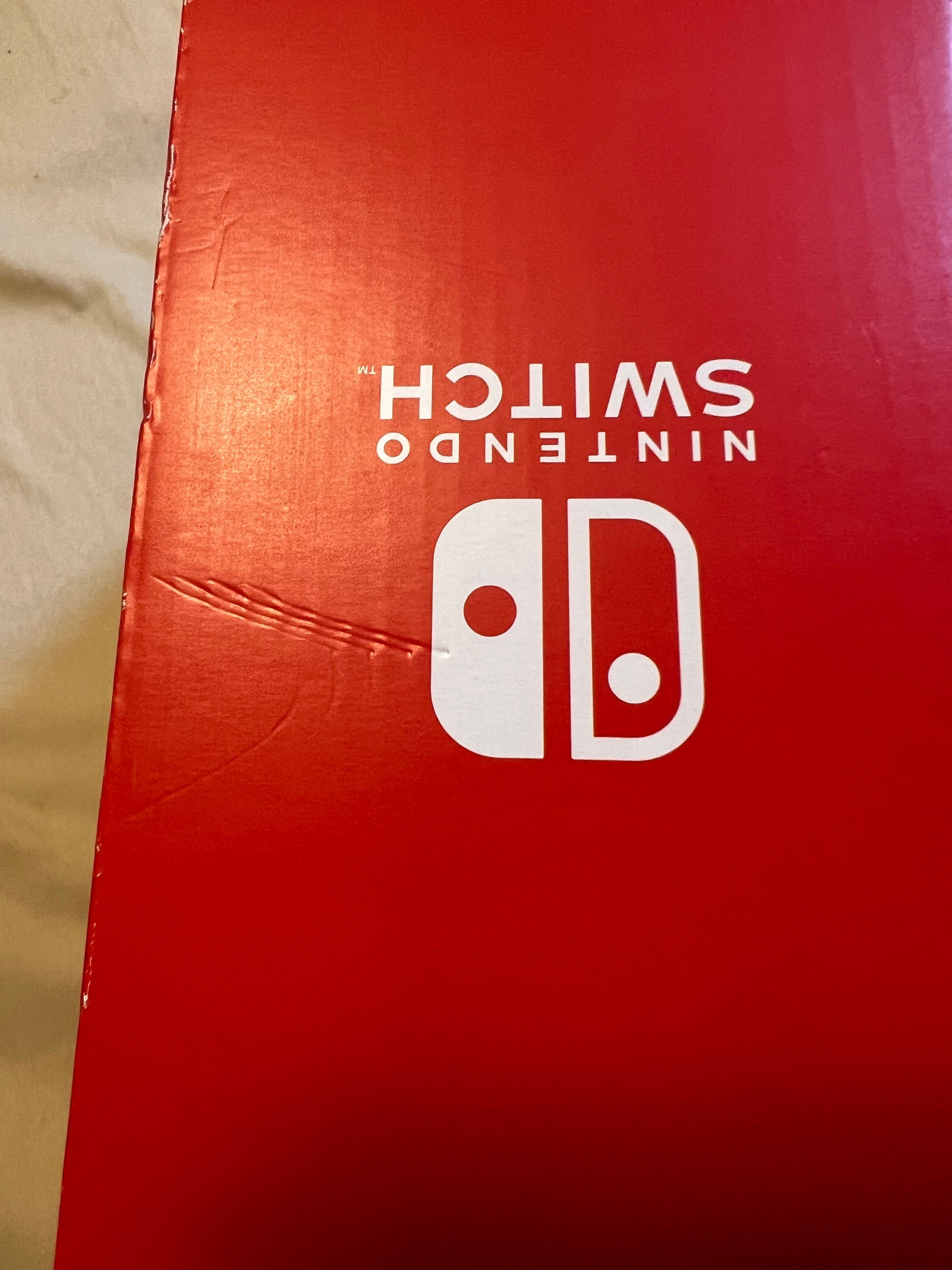 Nintendo Switch 有機EL Model HEG-S-KAAAA "White"