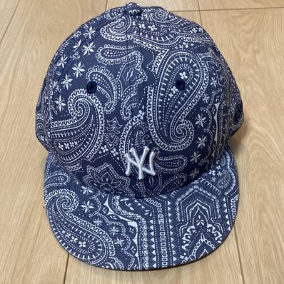 Kith x New Era x Yankees 59fifty Bandana Paisley Hat "Nocturnal"