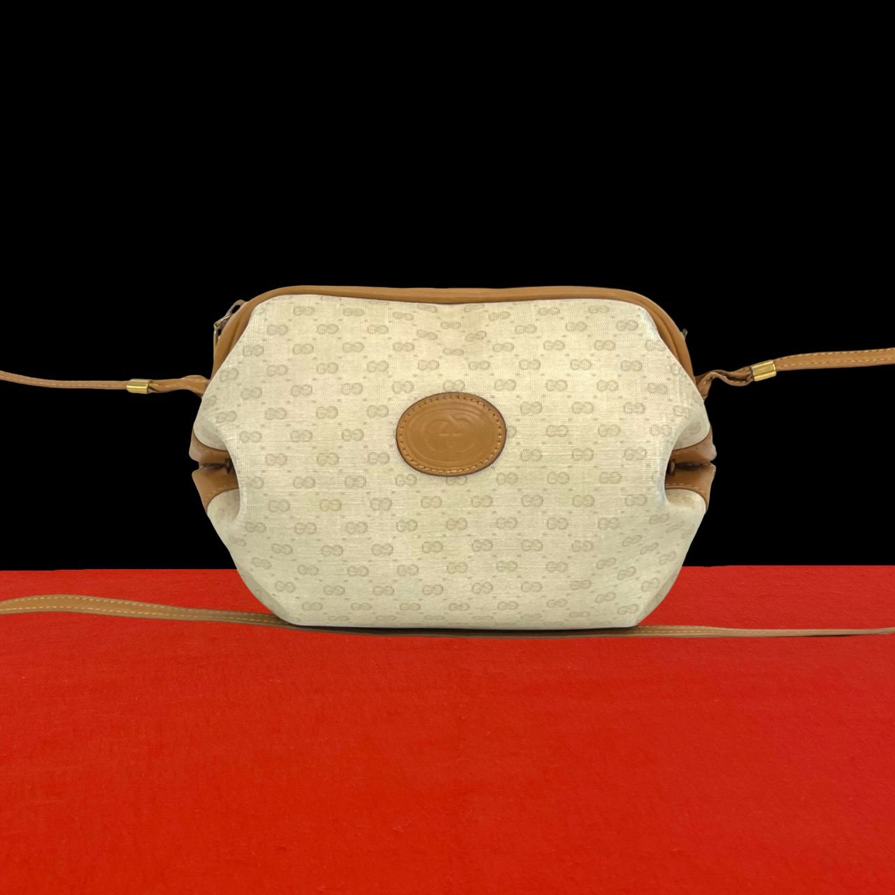 GUCCI グッチ マイクロGG  レザー PVC ショルダーバッグ ベージュ
 34850
