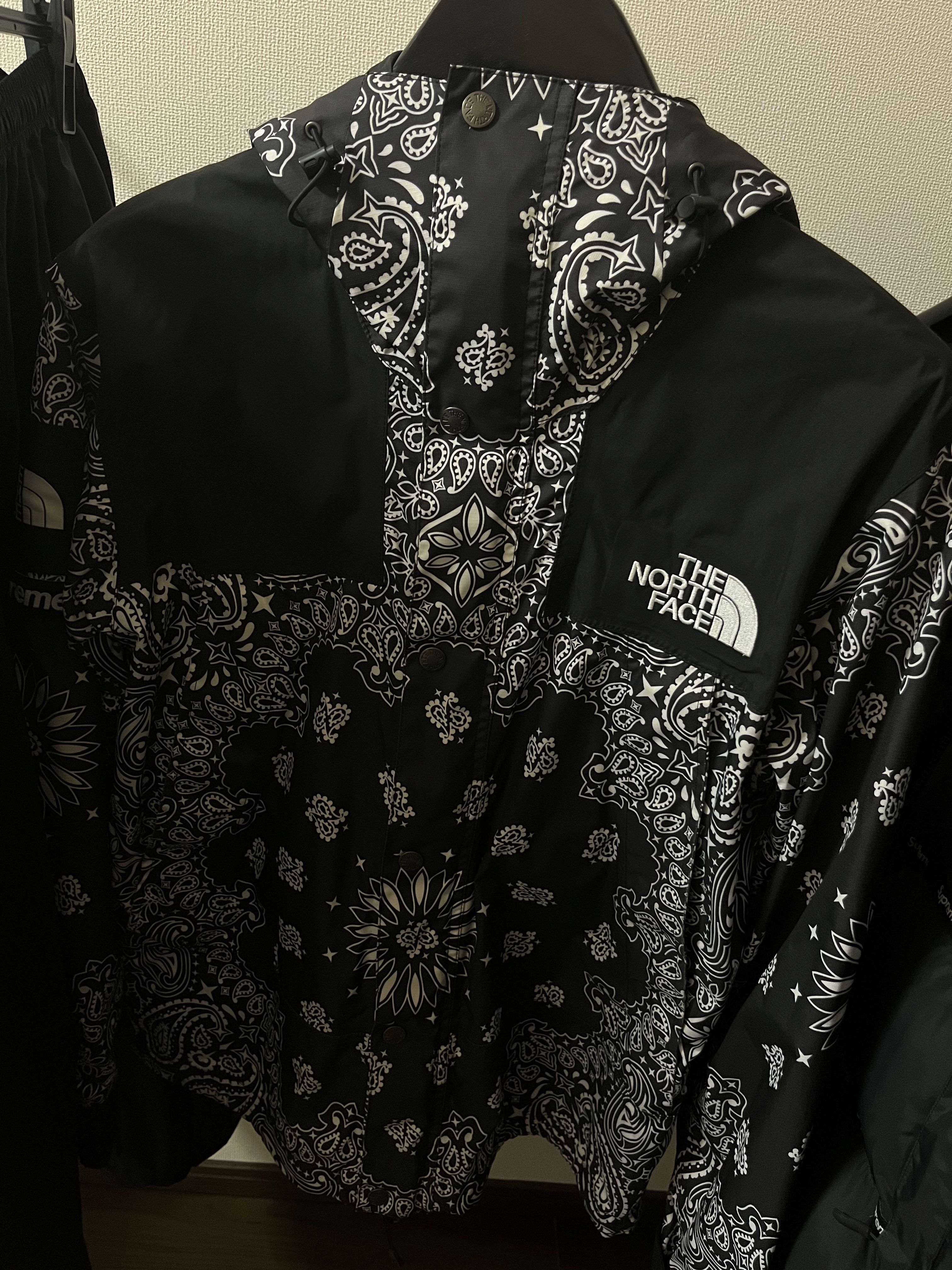Supreme The North Face Bandana Mountain Parka "Black"