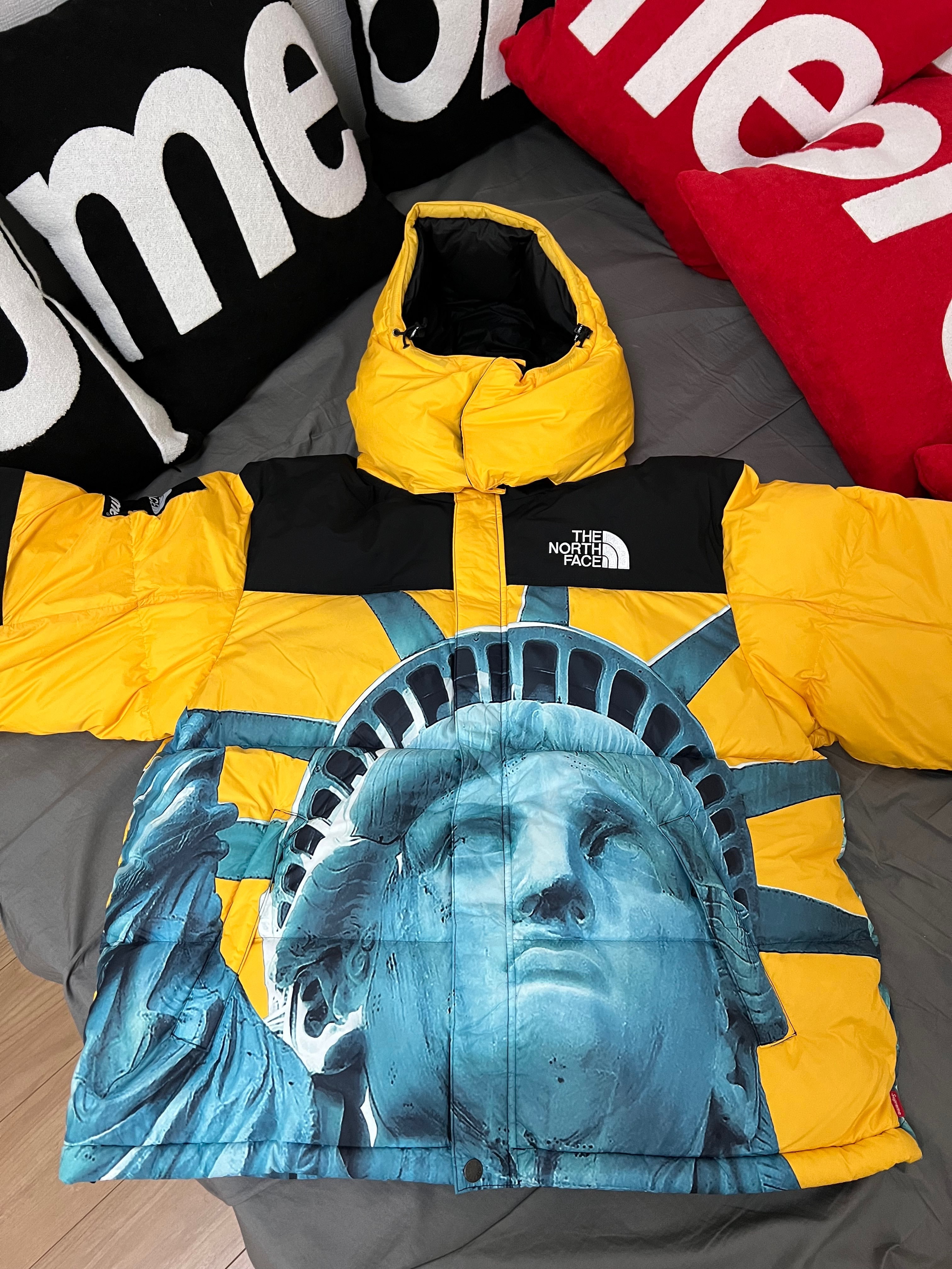 Supreme x The North Face Statue of Liberty Baltoro Jacket "Yellow"