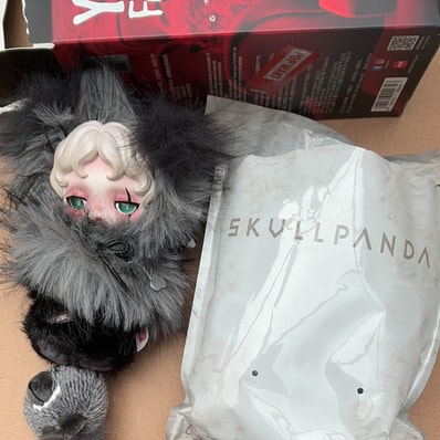 POP MART SKULLPANDA You Found Me! Series Plush Doll Pendant Buddy Doggie (Secret)